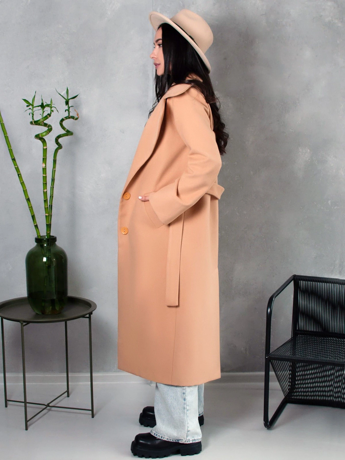 Пальто и плащи ISSA Plus модель 13540_beige Пальто и плащи ISSA Plus модель 13540_beige Фото