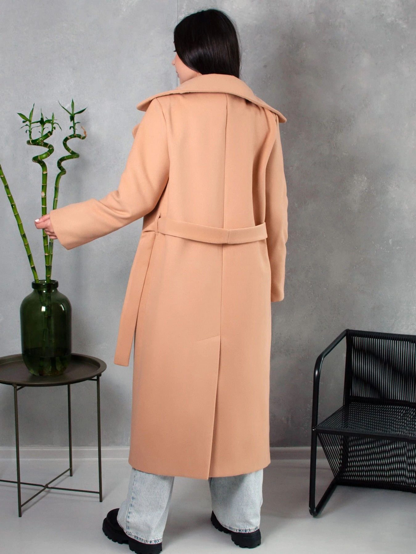 Пальто и плащи ISSA Plus модель 13540_beige Пальто и плащи ISSA Plus модель 13540_beige Фото