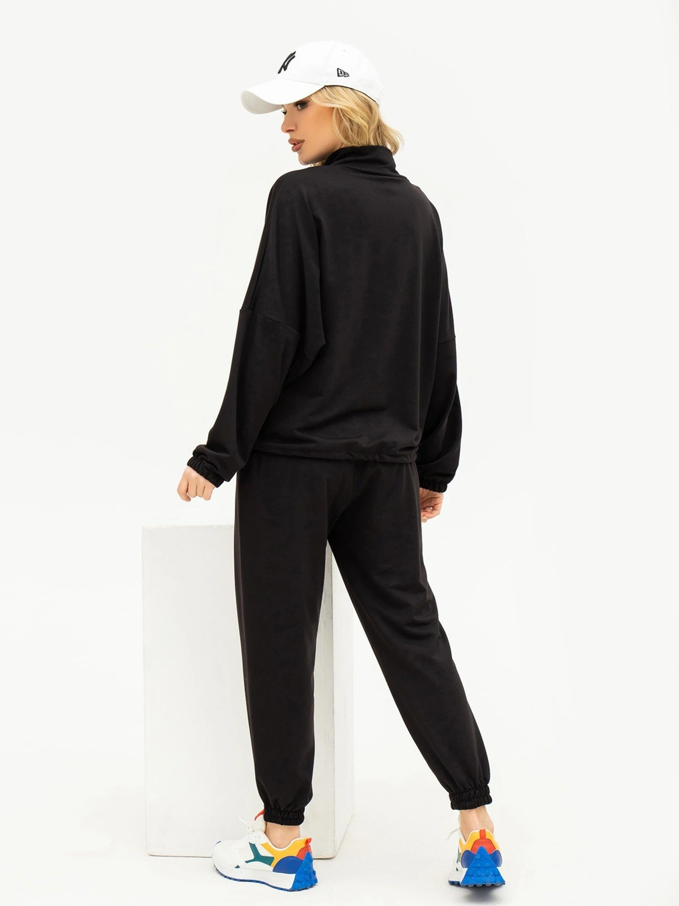 Костюми ISSA Plus модель 13690_black Костюми ISSA Plus модель 13690_black Фото