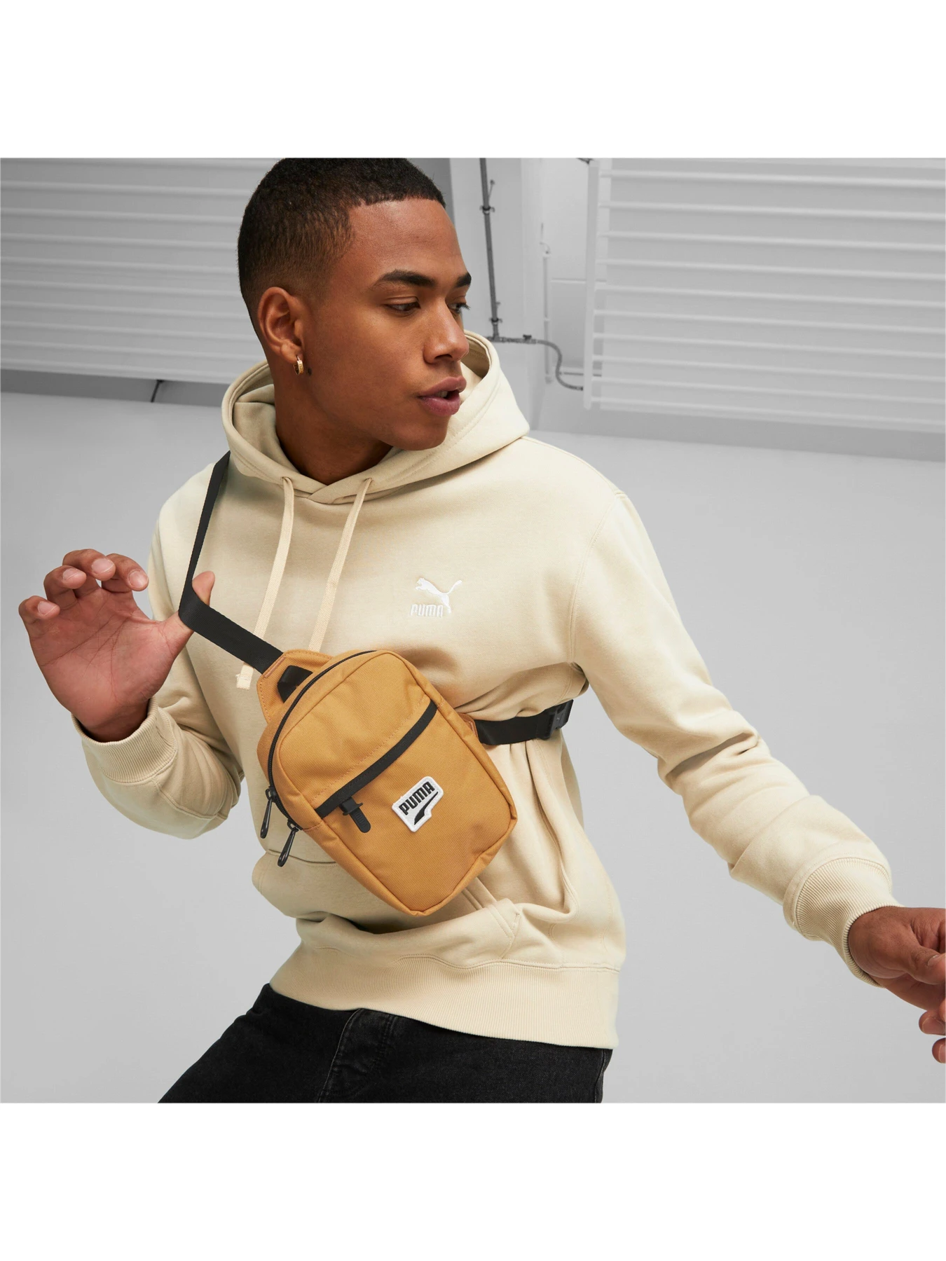 Сумки PUMA Downtown Front Loader модель 079660 Фото