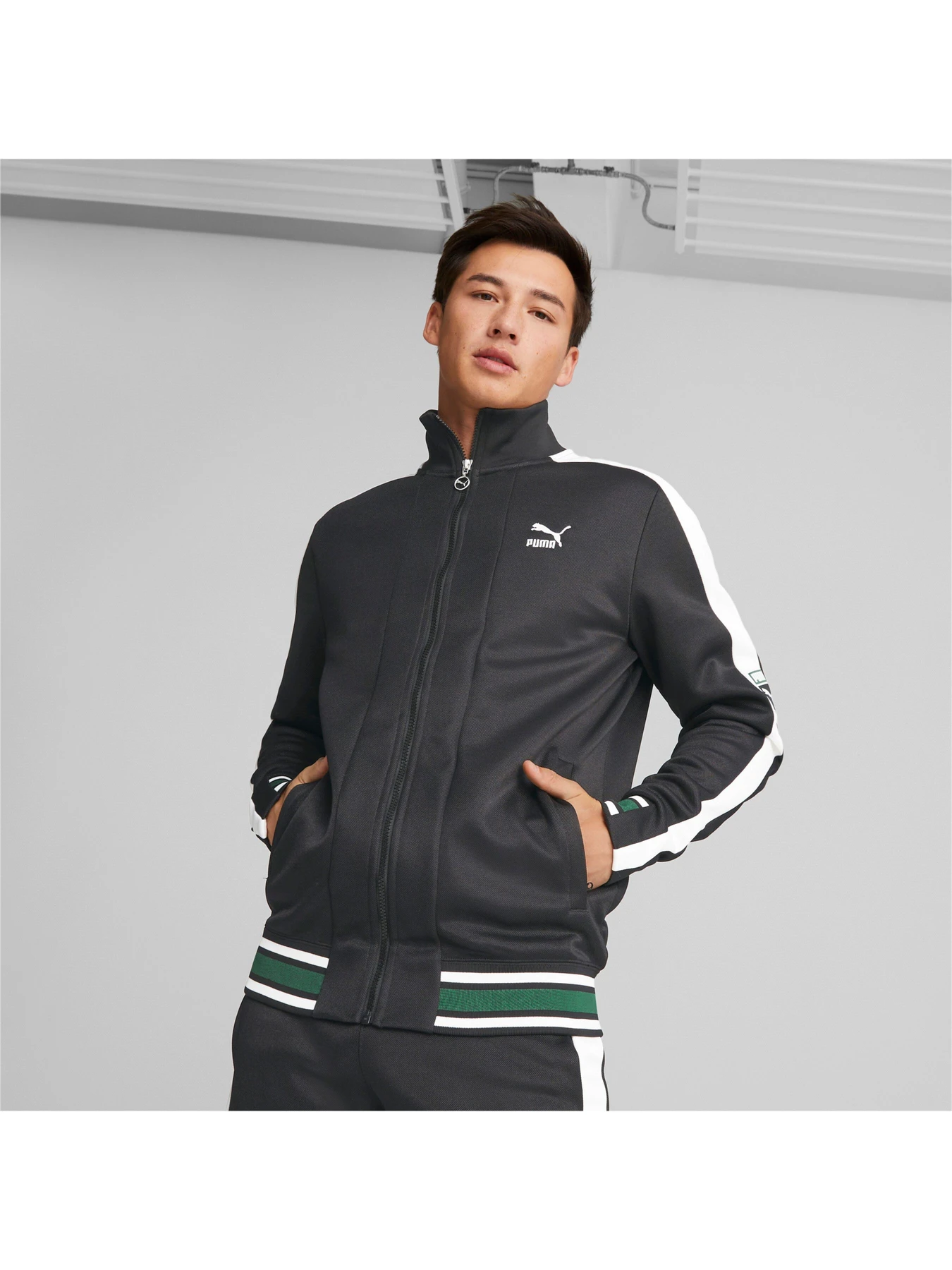 Куртки и дубленки PUMA модель 538298 Куртки и дубленки PUMA модель 538298 Фото