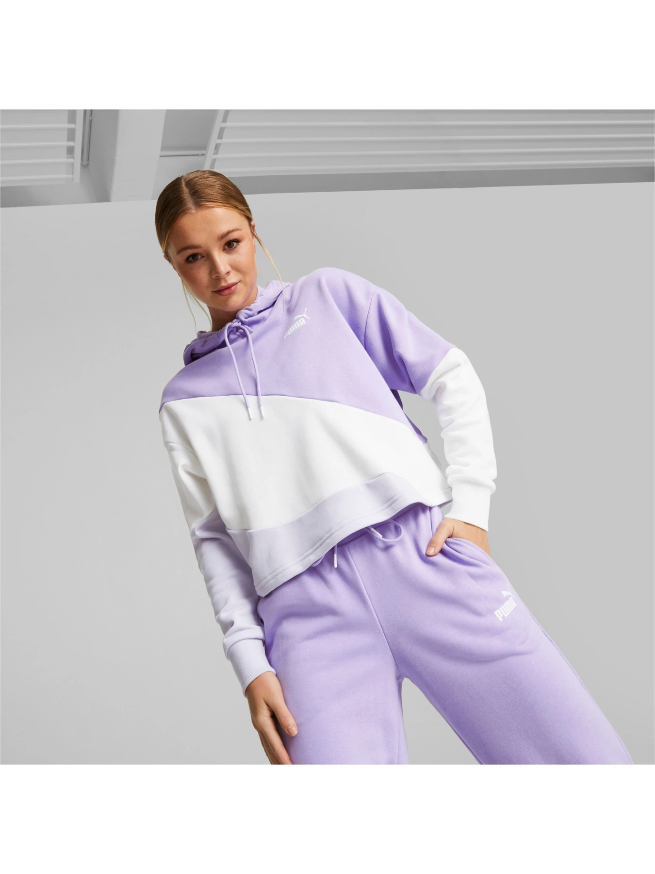 Худи и свитшоты PUMA POWER Cat Hoodie модель 673977 Худи и свитшоты PUMA POWER Cat Hoodie модель 673977 Фото