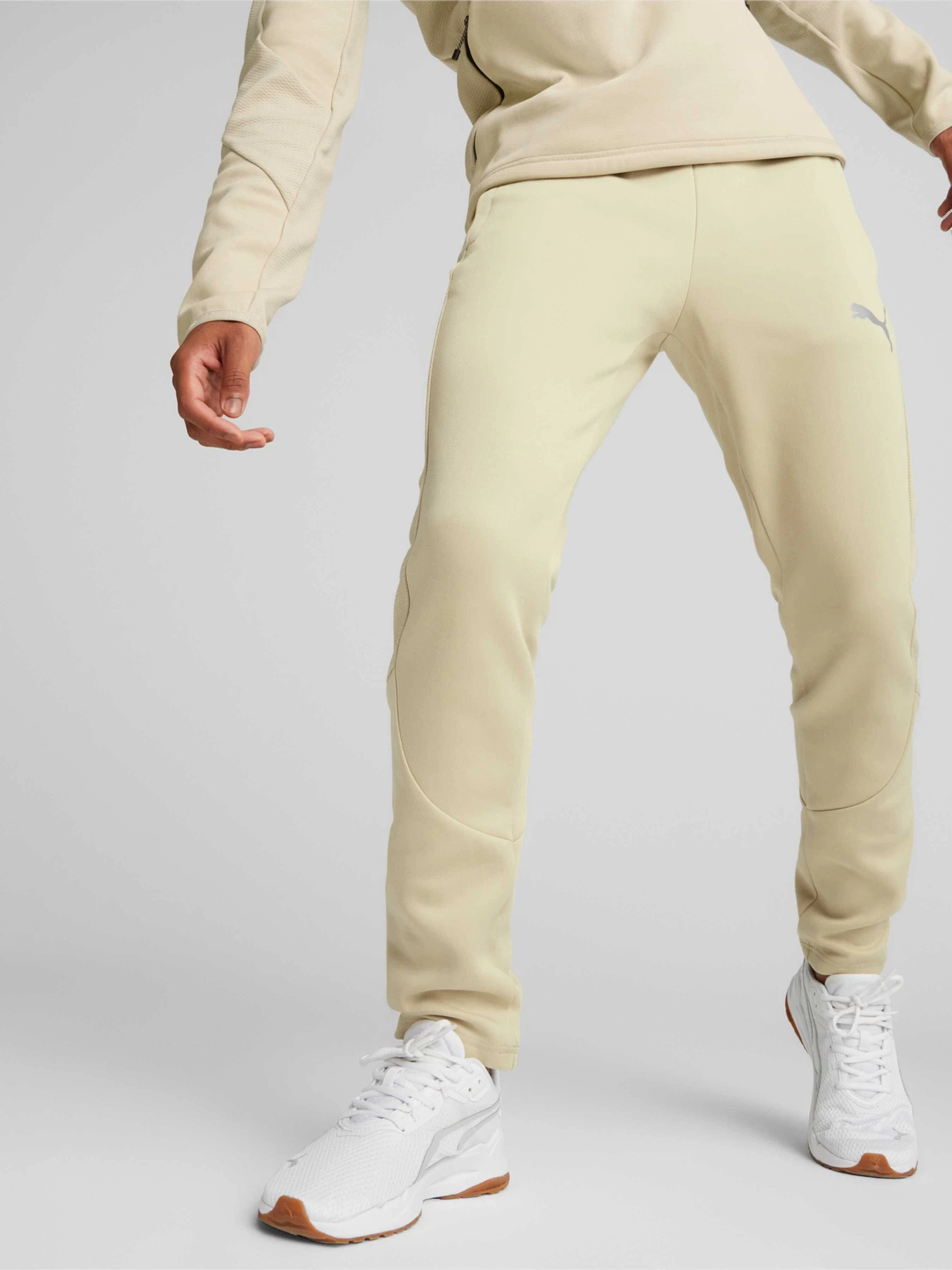 Штани PUMA Evostripe Pants модель 673315 Штани PUMA Evostripe Pants модель 673315 Фото