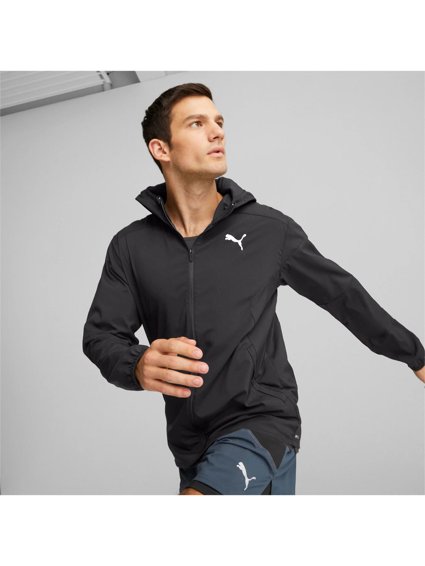 Куртки и дубленки PUMA RUN LIGHTWEIGHT JACKET модель 523274 Куртки и дубленки PUMA RUN LIGHTWEIGHT JACKET модель 523274 Фото