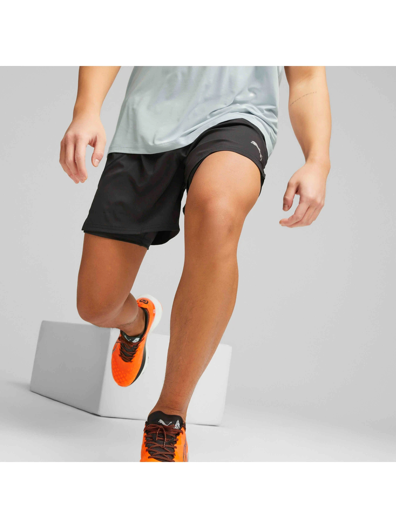 Шорти PUMA Run 2in1 5" Short модель 523277 Фото