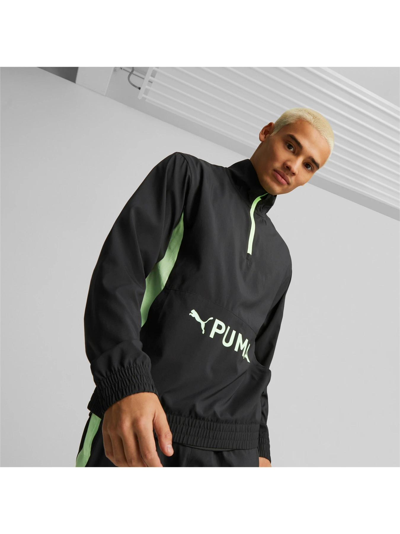 Куртки и дубленки PUMA модель 523106 Куртки и дубленки PUMA модель 523106 Фото