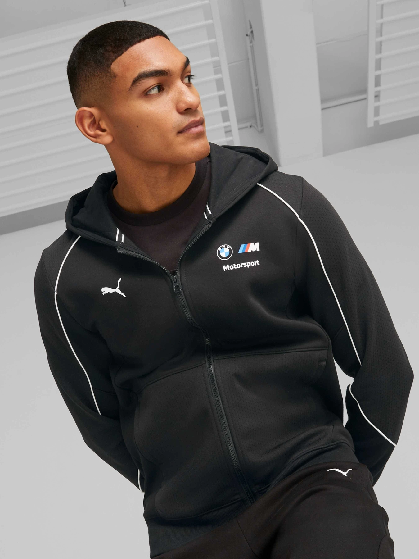 Худи и свитшоты PUMA Bmw Mms Hdd Sweat Jkt модель 538131 Худи и свитшоты PUMA Bmw Mms Hdd Sweat Jkt модель 538131 Фото