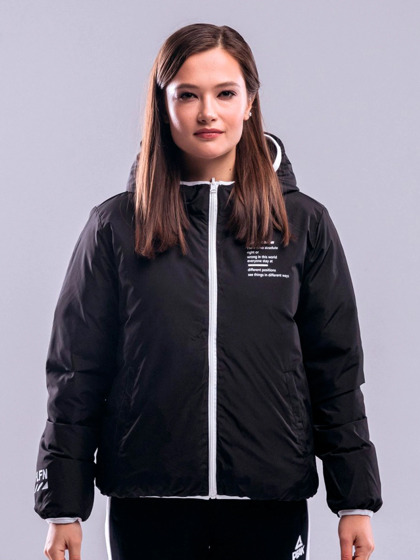 Куртки и дубленки Peak модель FW594028-BLA Куртки и дубленки Peak модель FW594028-BLA Фото