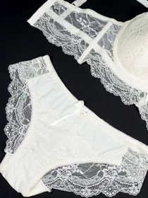 Нижнее белье ISSA Plus модель BL2-418_milk Фото