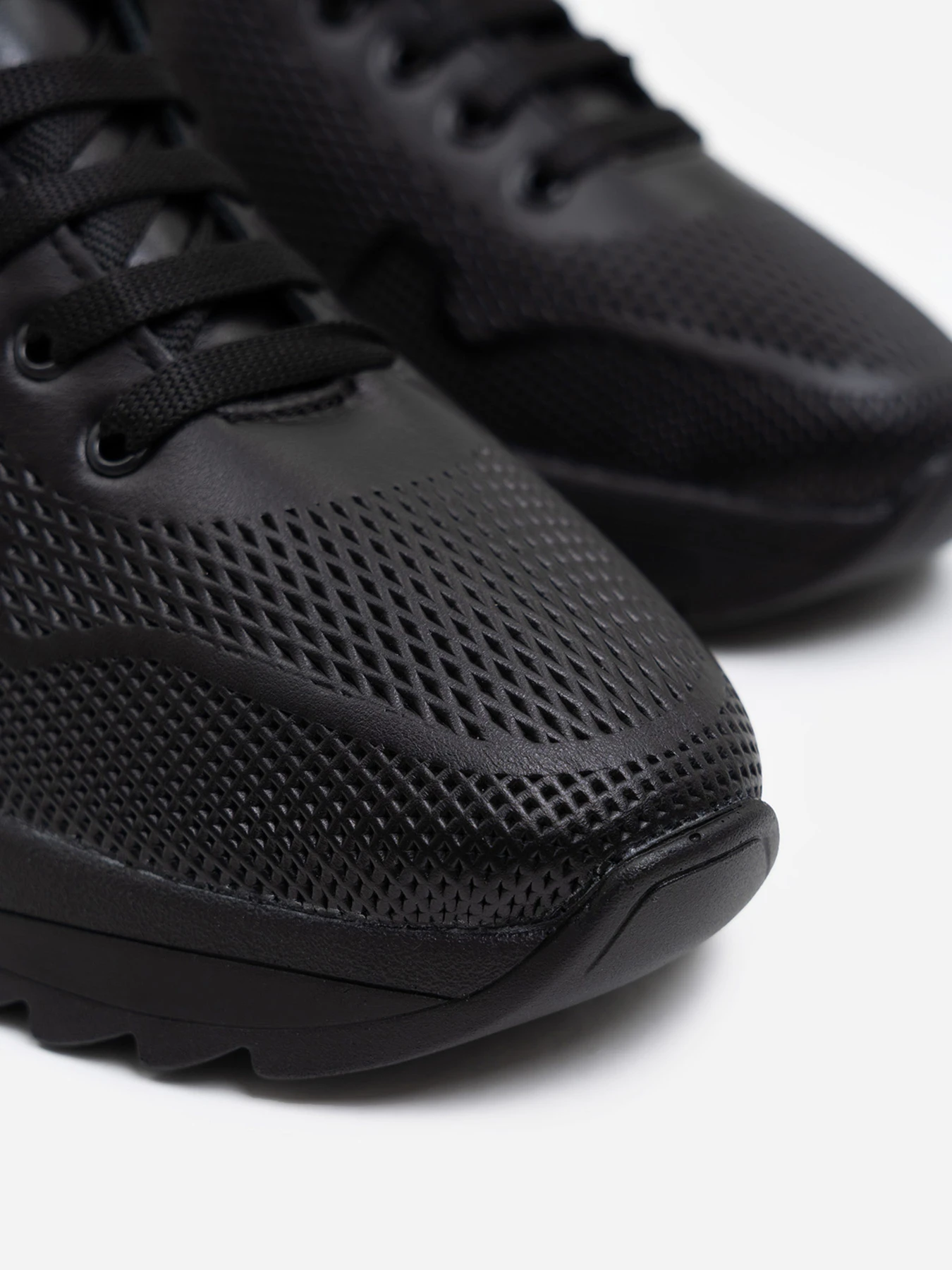 Кросівки ISSA Plus модель OB2-186_black Фото