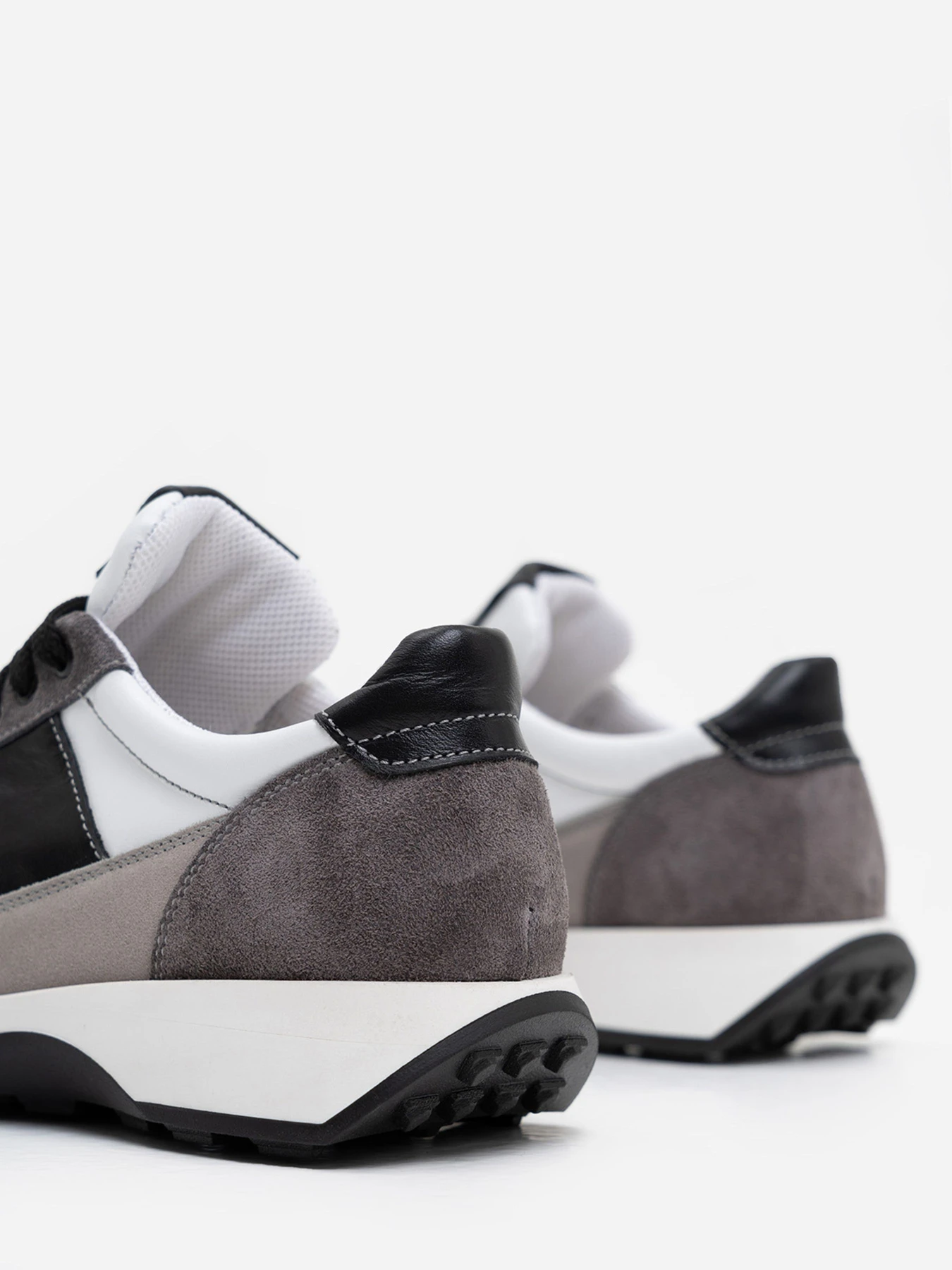Кросівки ISSA Plus модель OB2-200_whitegrey Фото