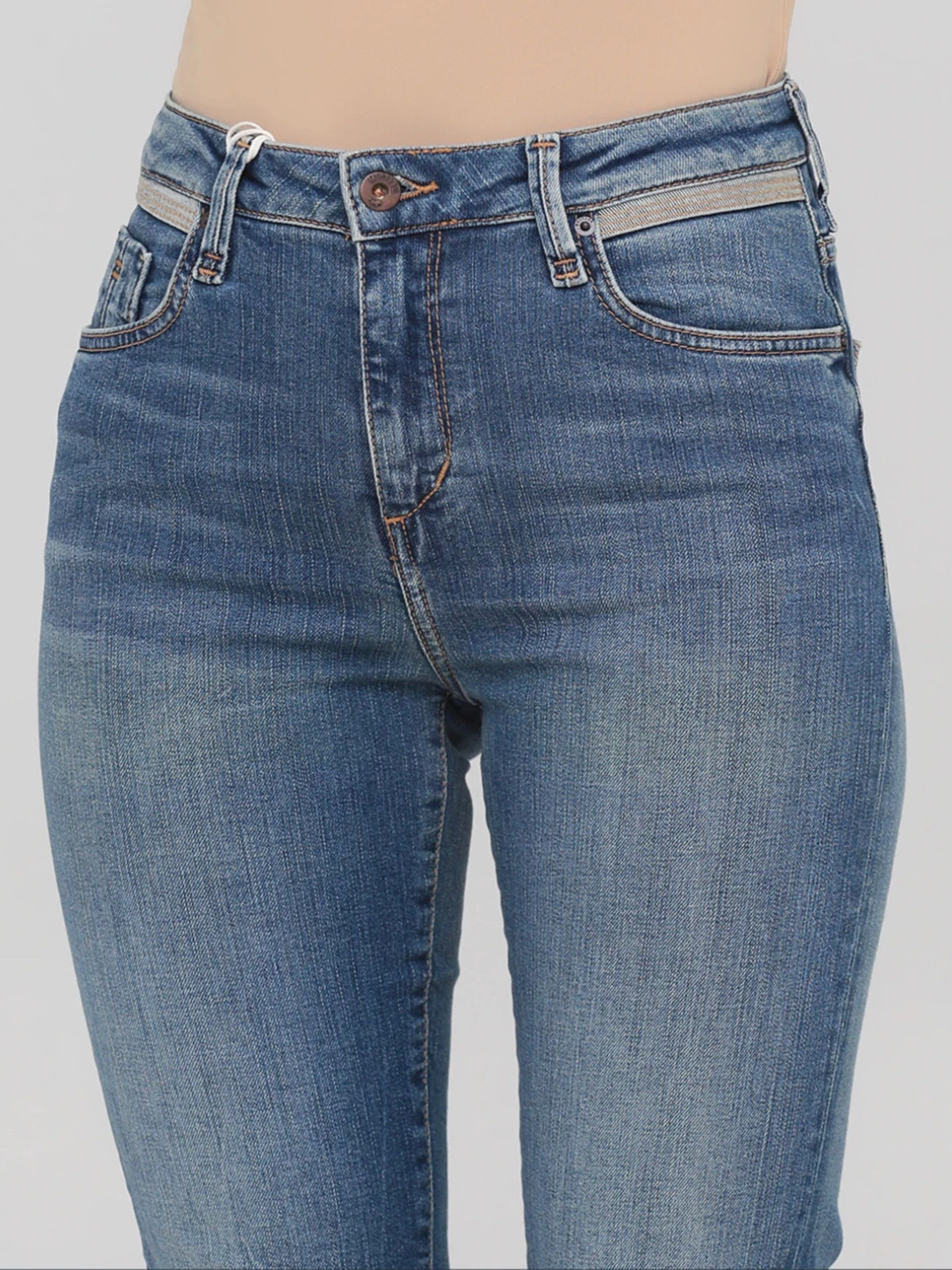 Джинсы Mustang Jeans модель 1009314 Джинсы Mustang Jeans модель 1009314 Фото