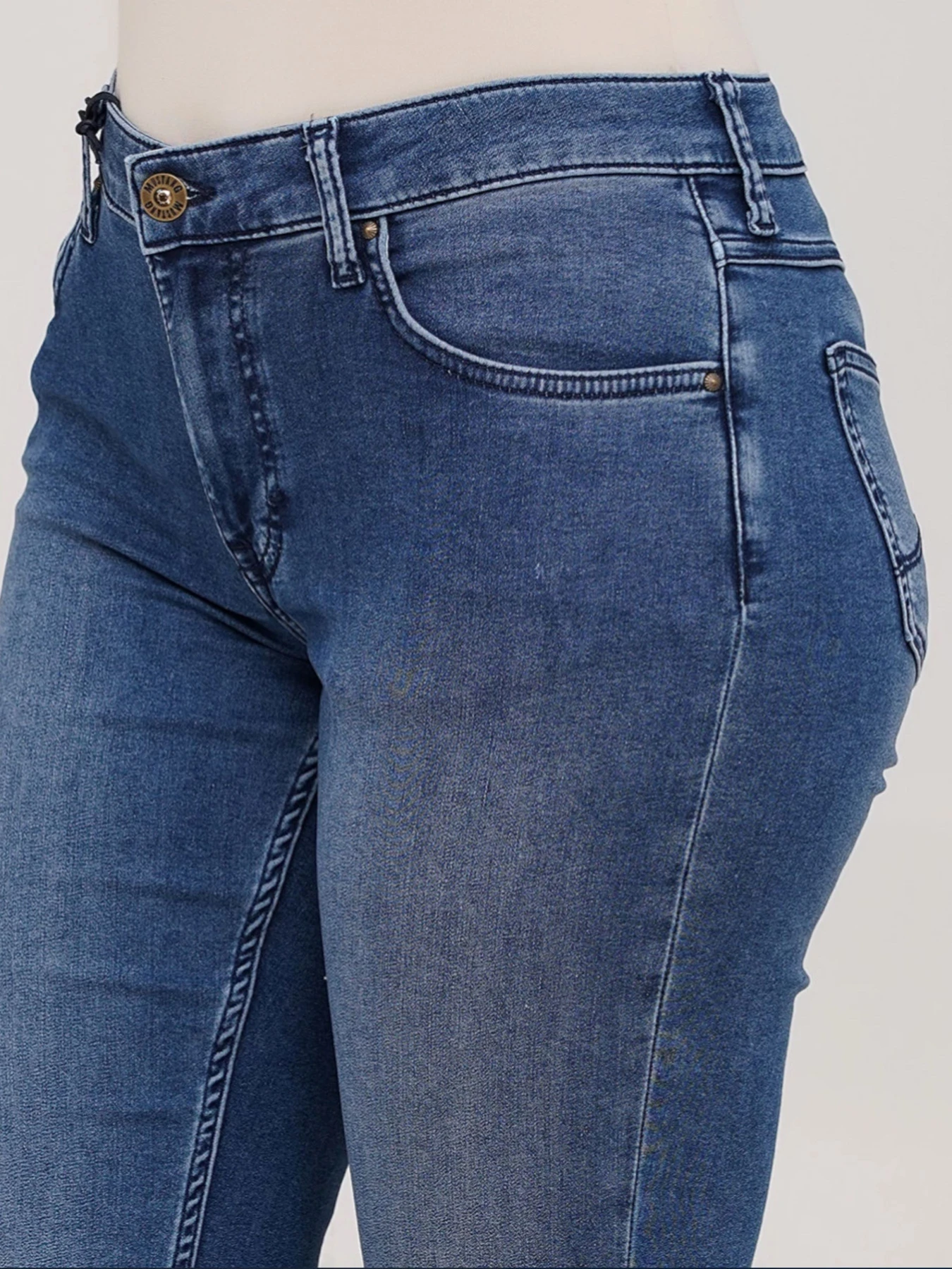 Джинси Mustang Jeans модель 1011123 Джинси Mustang Jeans модель 1011123 Фото