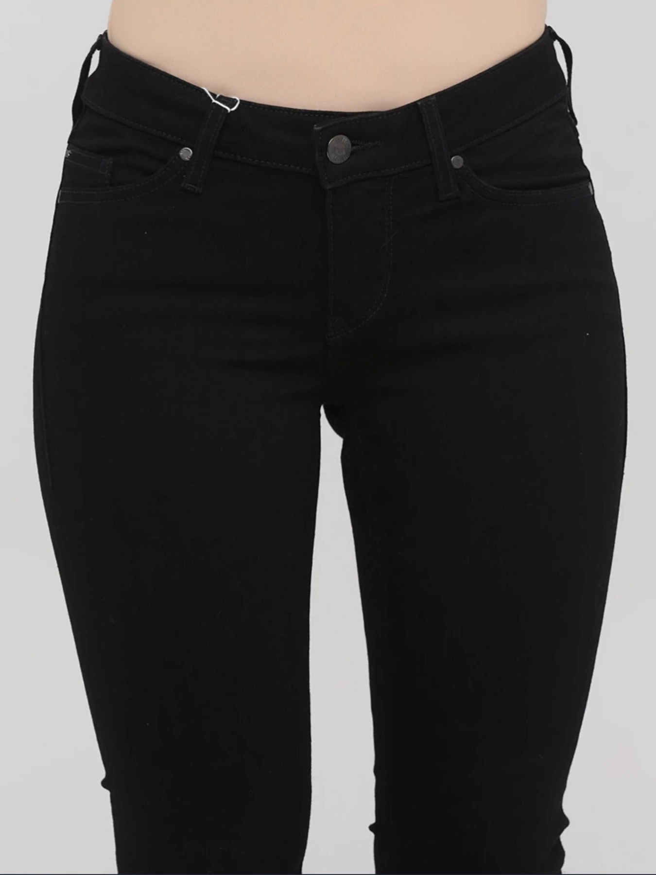 Джинсы Mustang Jeans Rebecca модель 1007653 Джинсы Mustang Jeans Rebecca модель 1007653 Фото