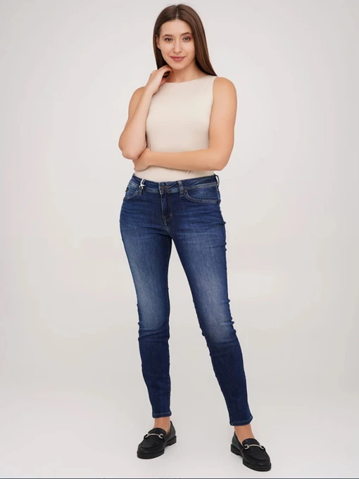 Джинсы Mustang Jeans модель 1011641 Фото