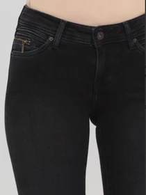 Джинсы Mustang Jeans модель 1010006 Фото
