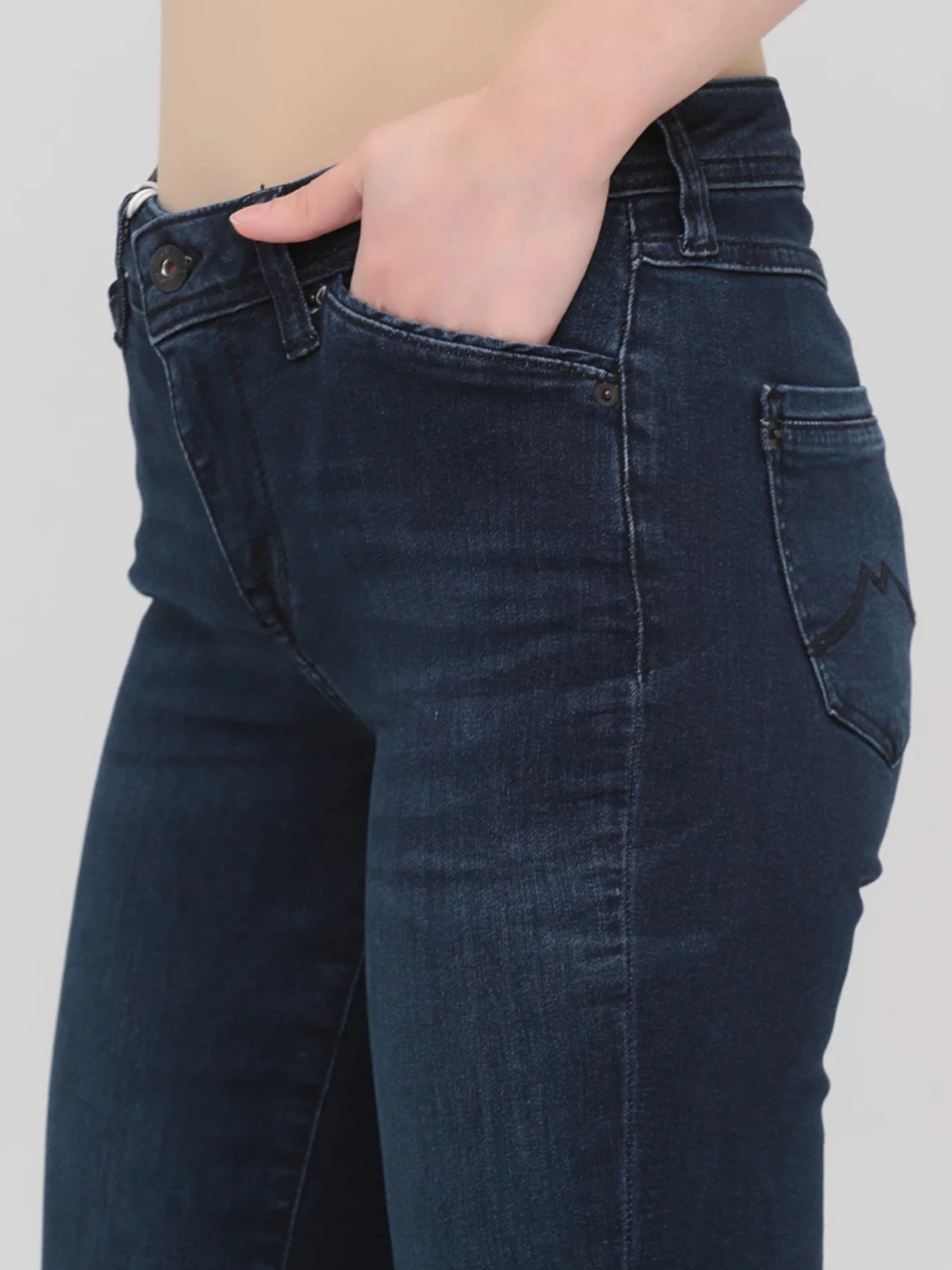 Джинсы Mustang Jeans модель 1012270 Джинсы Mustang Jeans модель 1012270 Фото