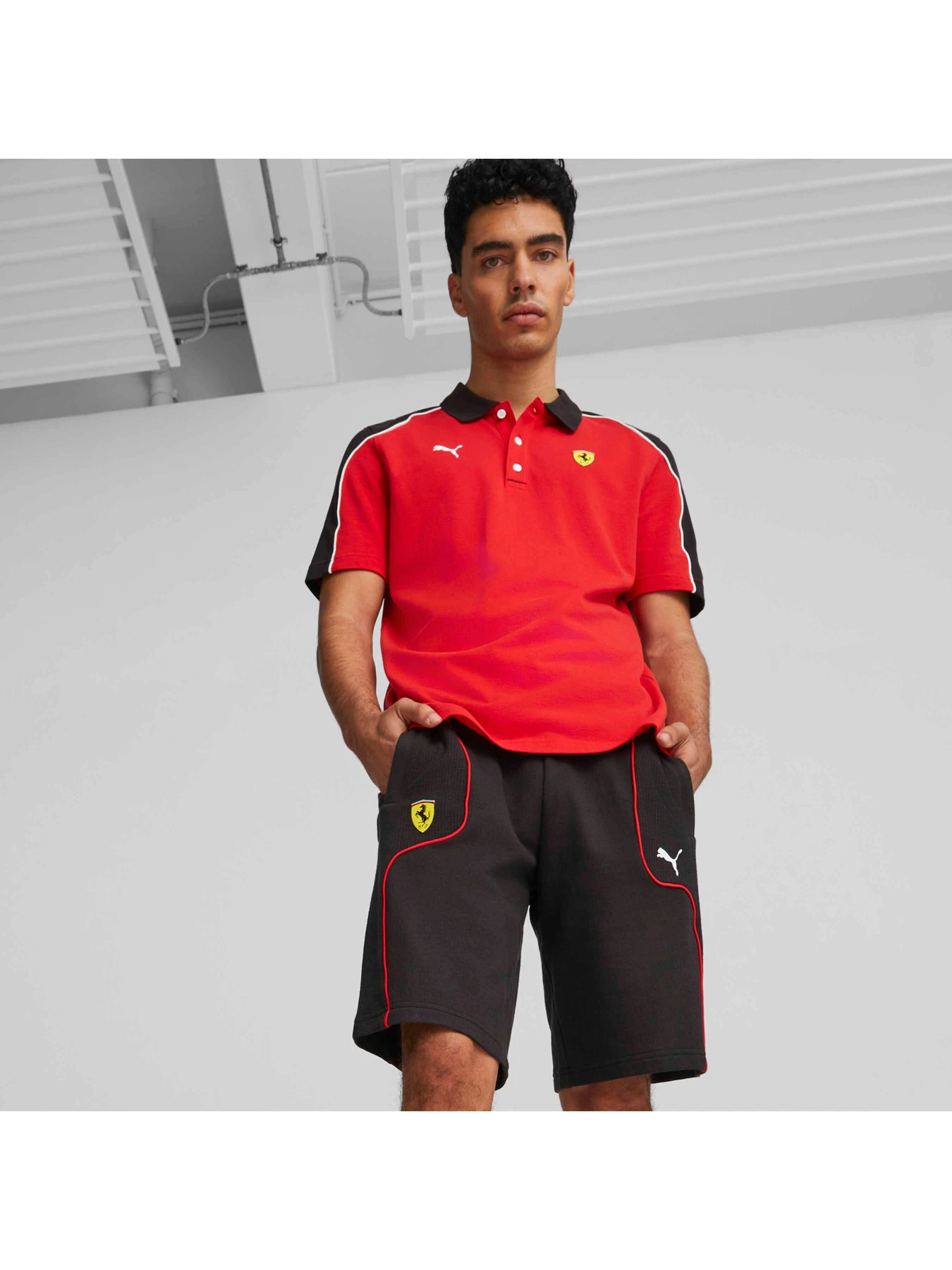 Шорти PUMA Ferrari Race Shorts модель 538167 Шорти PUMA Ferrari Race Shorts модель 538167 Фото