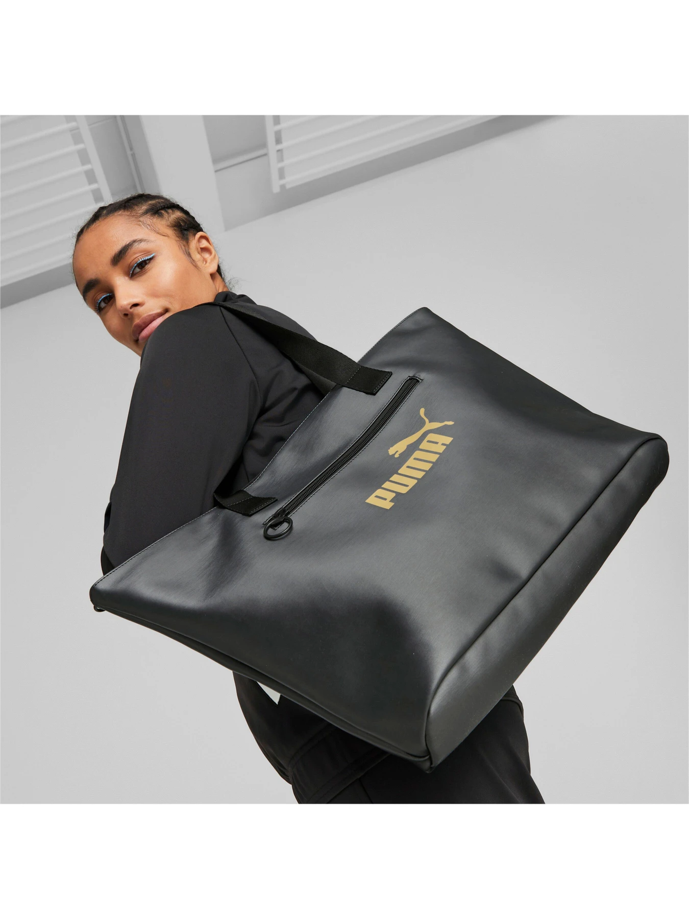 Сумки PUMA Core Up Large Shopper OS модель 079485 Сумки PUMA Core Up Large Shopper OS модель 079485 Фото