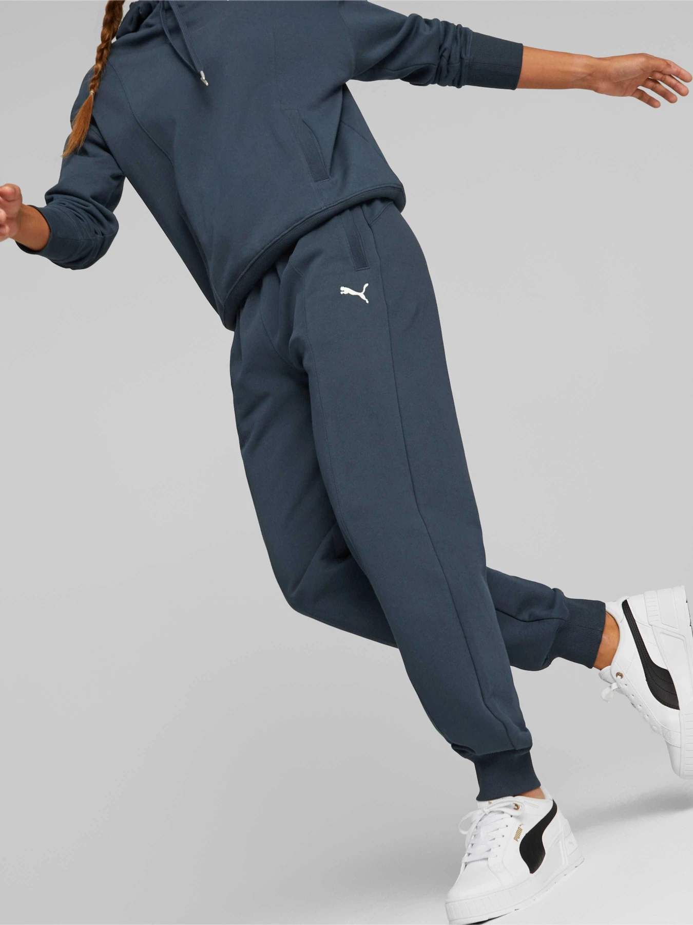 Брюки PUMA Her High-waist Pants модель 673112 Брюки PUMA Her High-waist Pants модель 673112 Фото