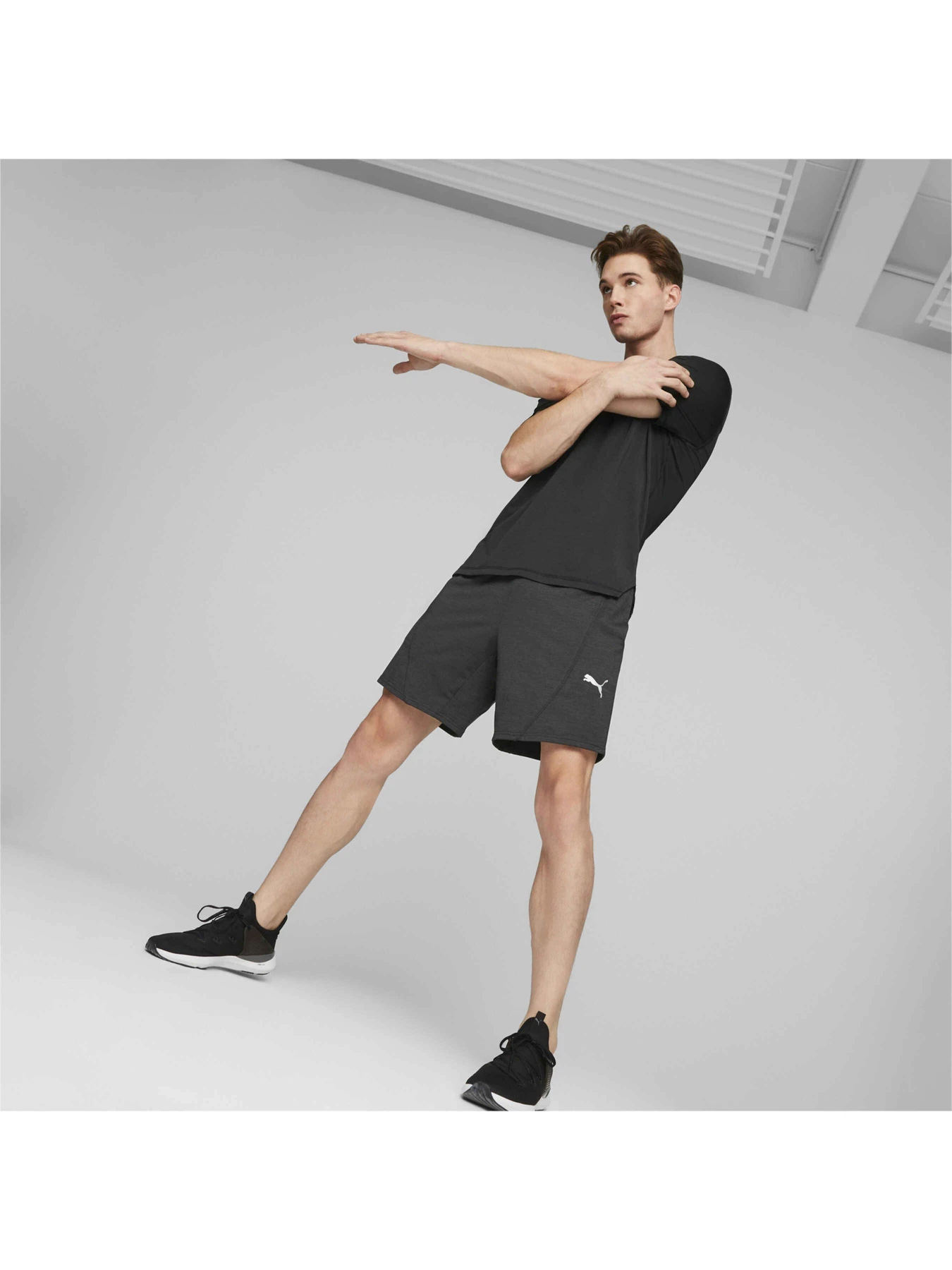 Шорти PUMA Train Cloudspun 7" Short модель 523124 Фото