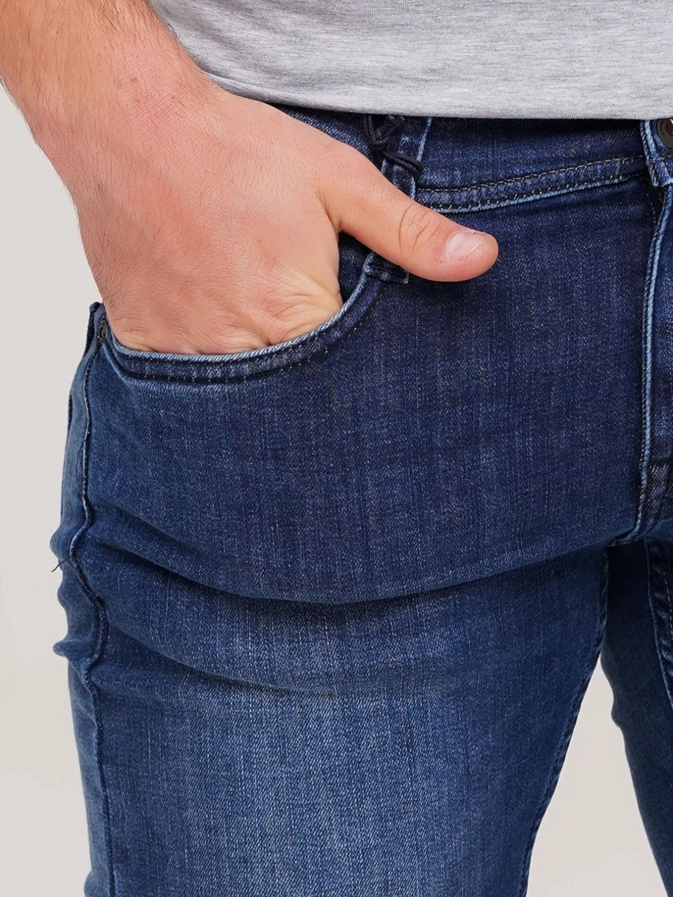 Джинсы Mustang Jeans модель 4011974 Джинсы Mustang Jeans модель 4011974 Фото