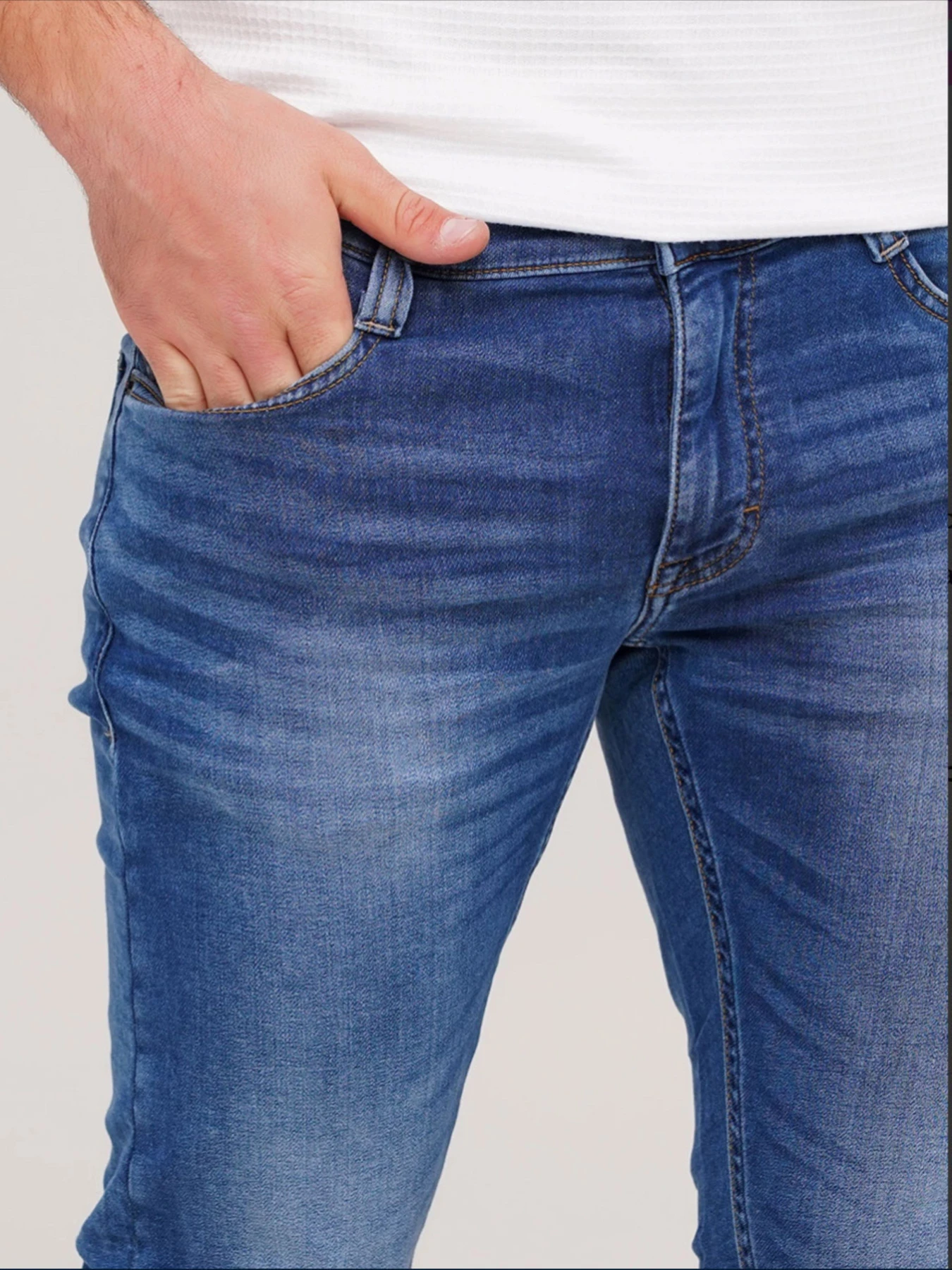 Джинсы Mustang Jeans модель 4006064 Джинсы Mustang Jeans модель 4006064 Фото