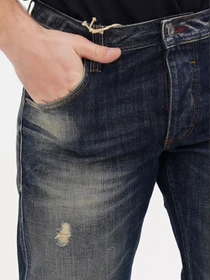 Джинсы Mustang Jeans модель 413860 Фото