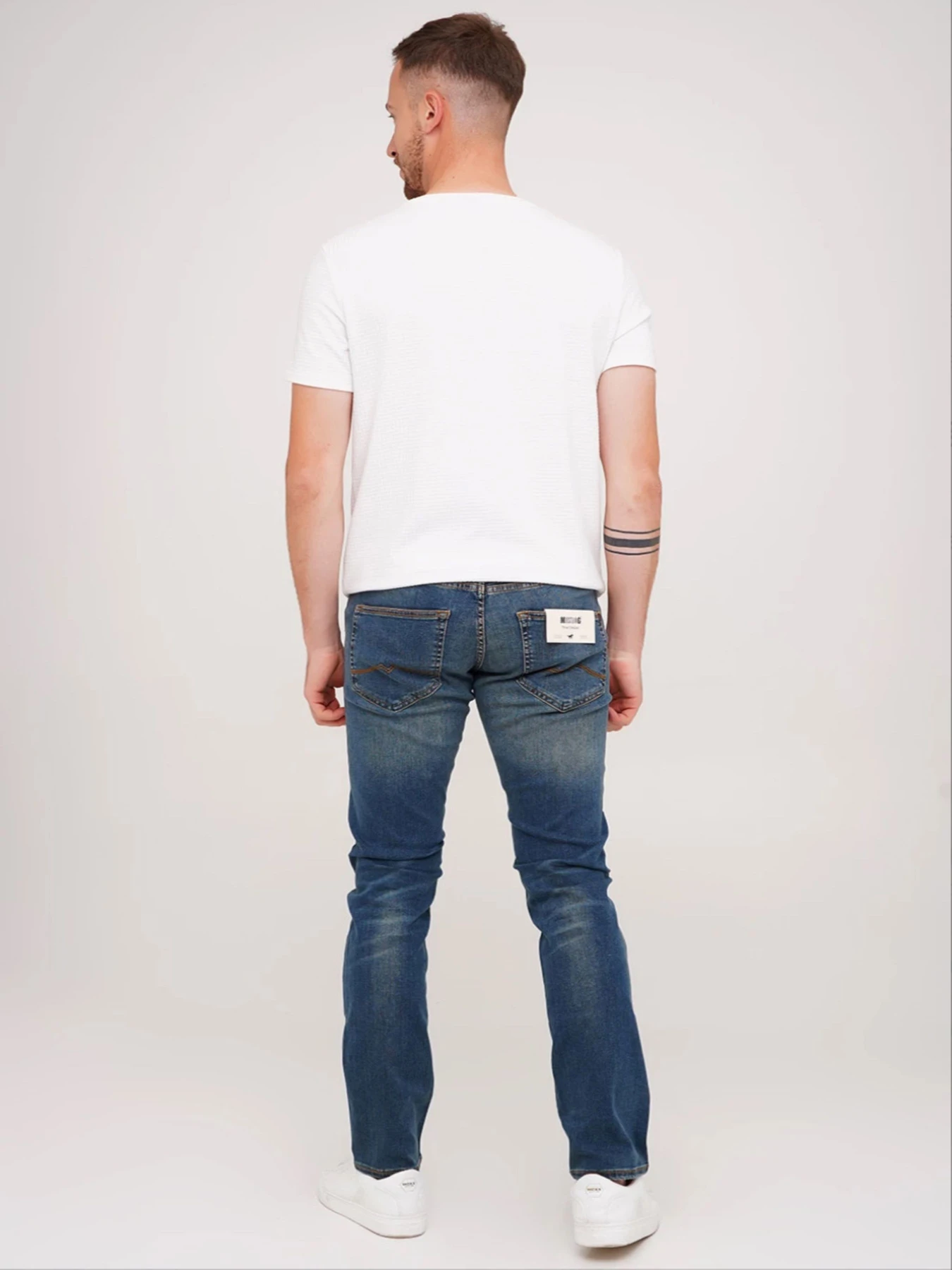 Джинсы Mustang Jeans модель 4003854 Джинсы Mustang Jeans модель 4003854 Фото