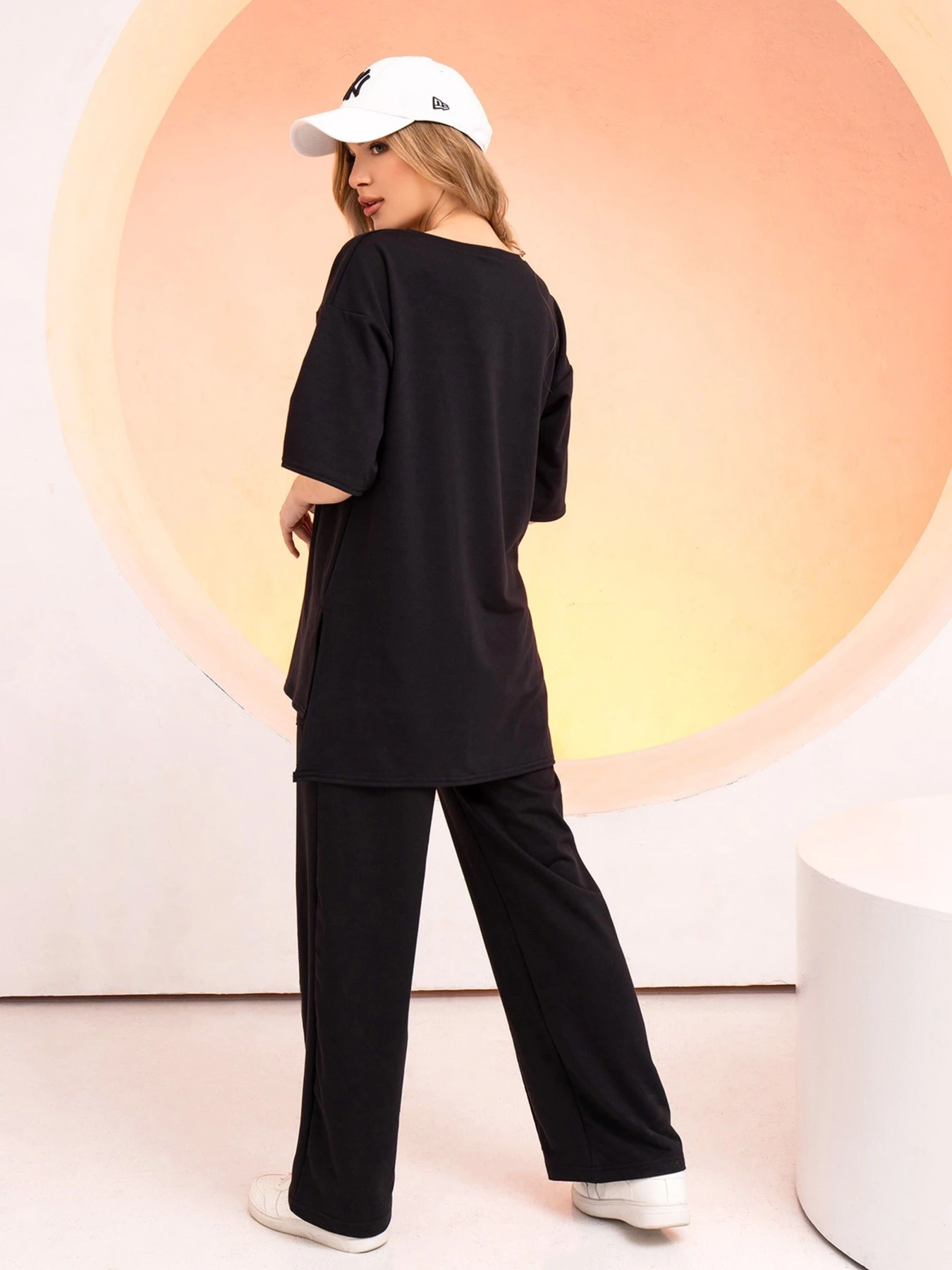Костюмы ISSA Plus модель 13719_black Костюмы ISSA Plus модель 13719_black Фото