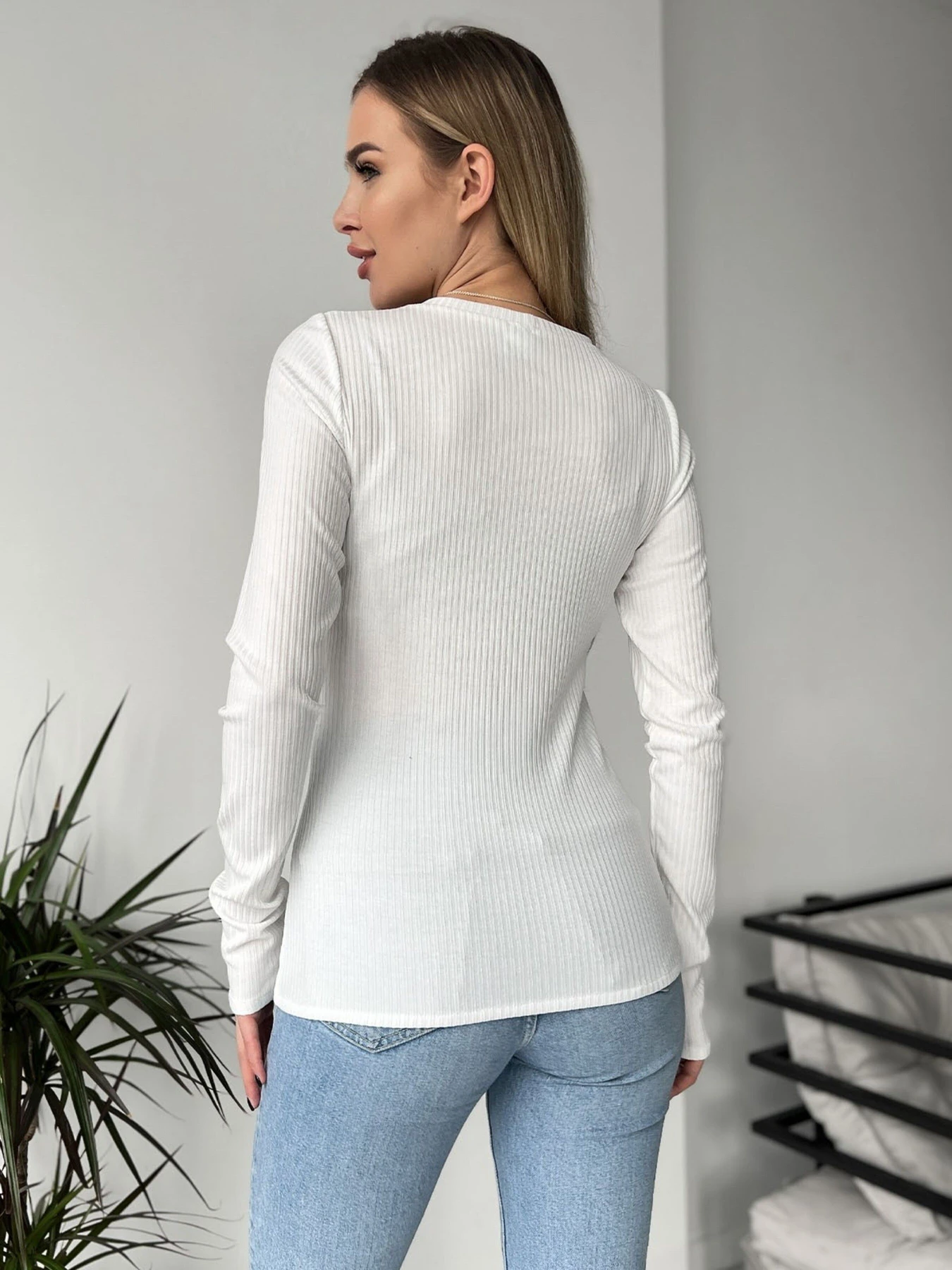 Светри та кардигани ISSA Plus модель 13722_milky Светри та кардигани ISSA Plus модель 13722_milky Фото