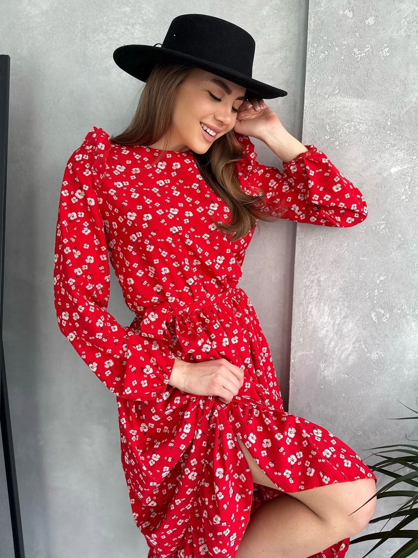 Сукні ISSA Plus модель 13724_red Сукні ISSA Plus модель 13724_red Фото