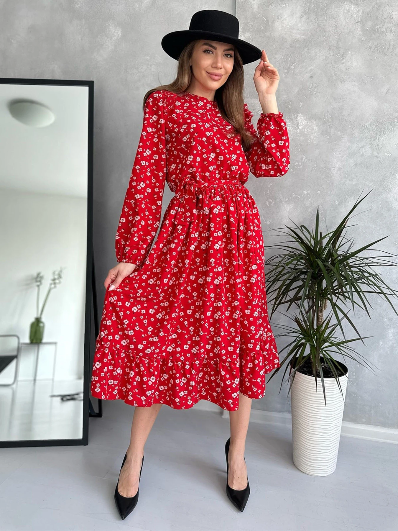 Сукні ISSA Plus модель 13724_red Сукні ISSA Plus модель 13724_red Фото