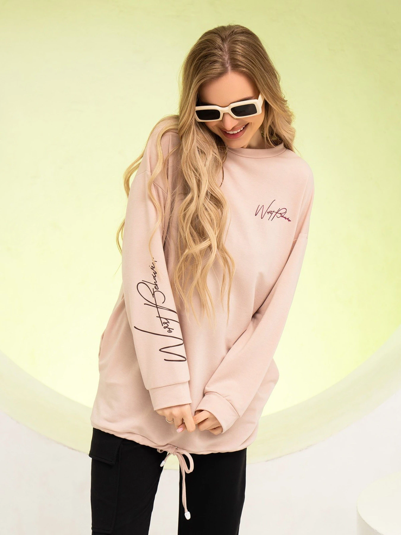 Худи и свитшоты ISSA Plus модель 13732_beige Худи и свитшоты ISSA Plus модель 13732_beige Фото
