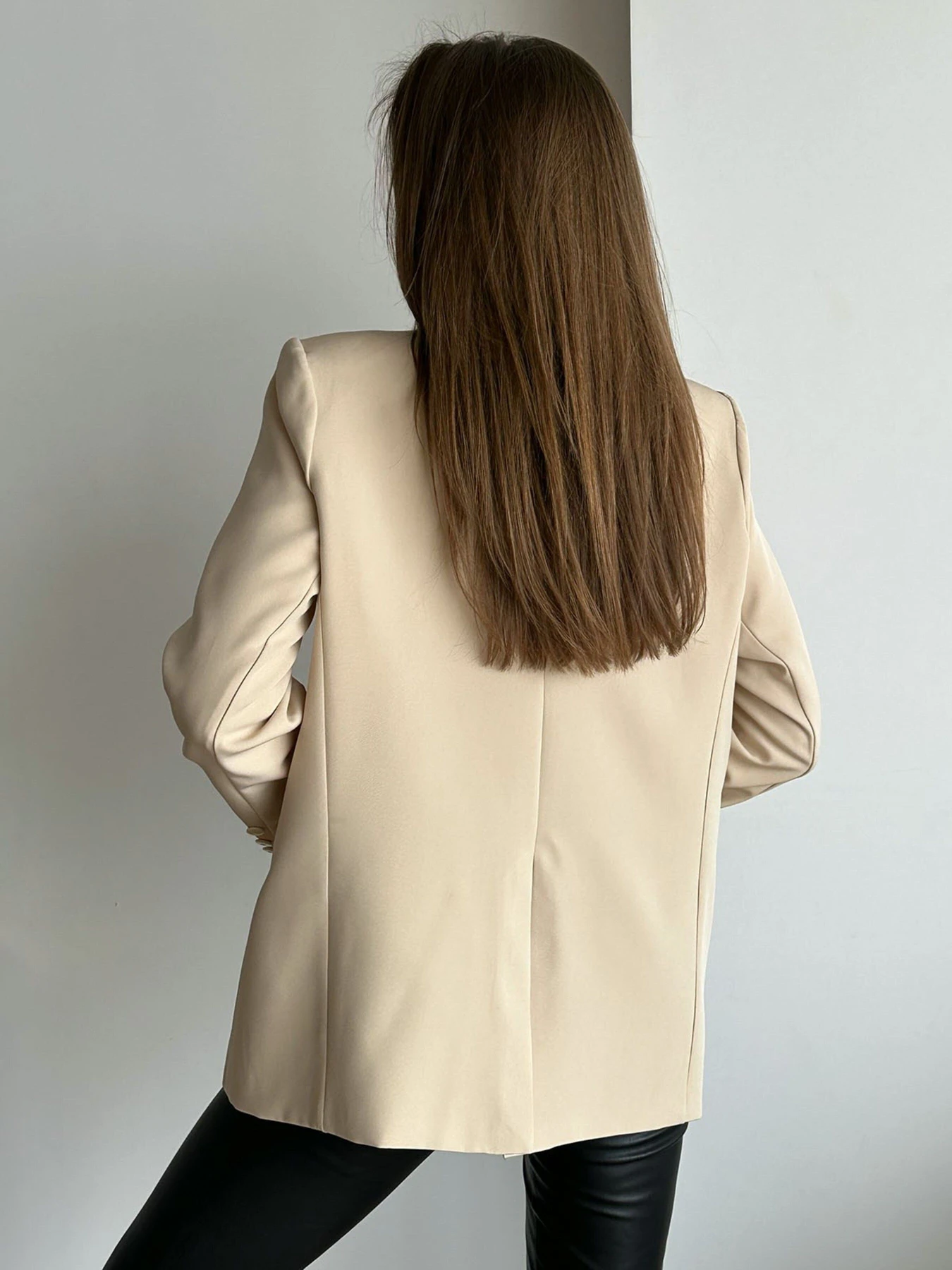 Пиджаки ISSA Plus модель 13752_beige Фото