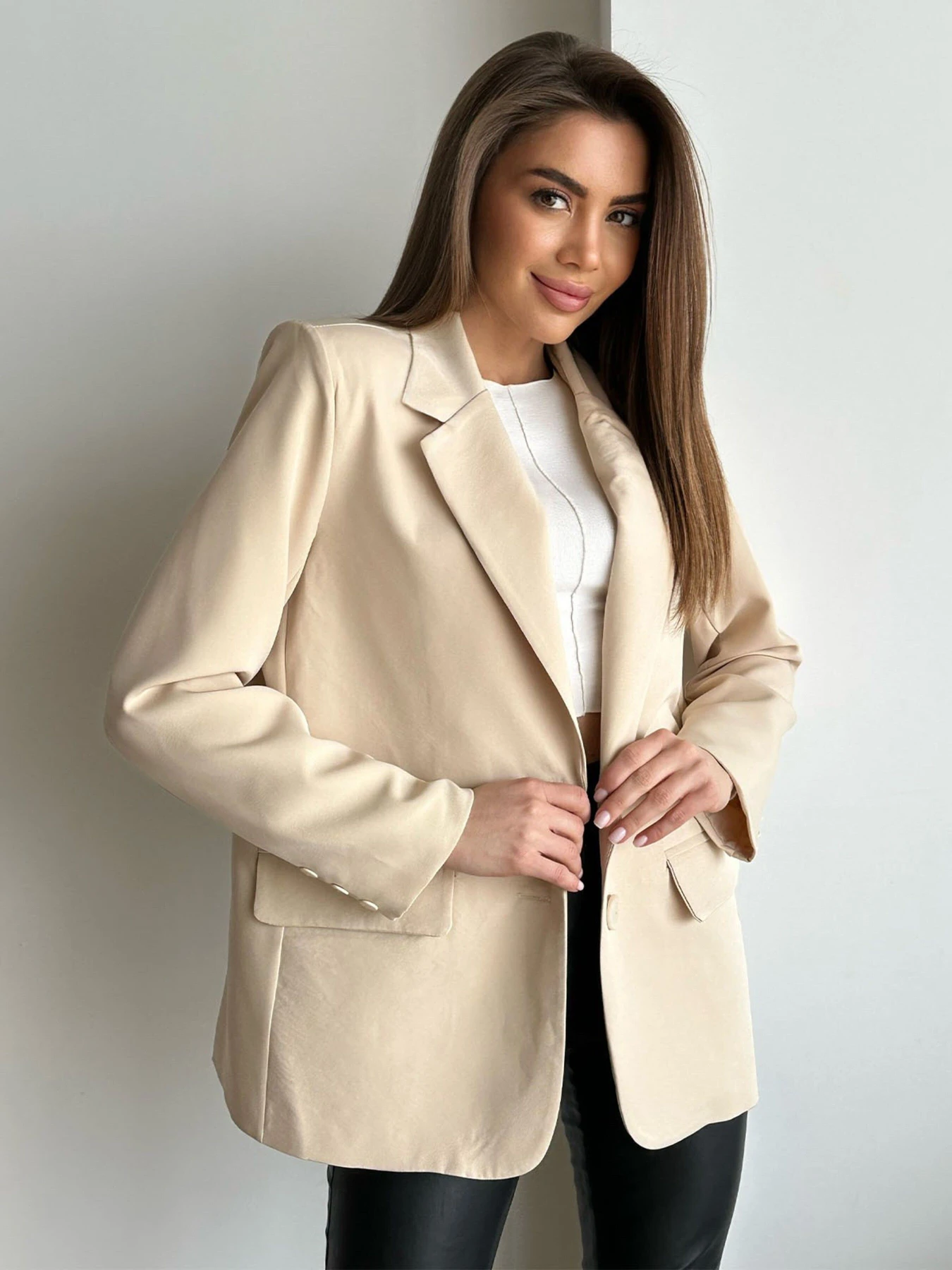 Пиджаки ISSA Plus модель 13752_beige Фото