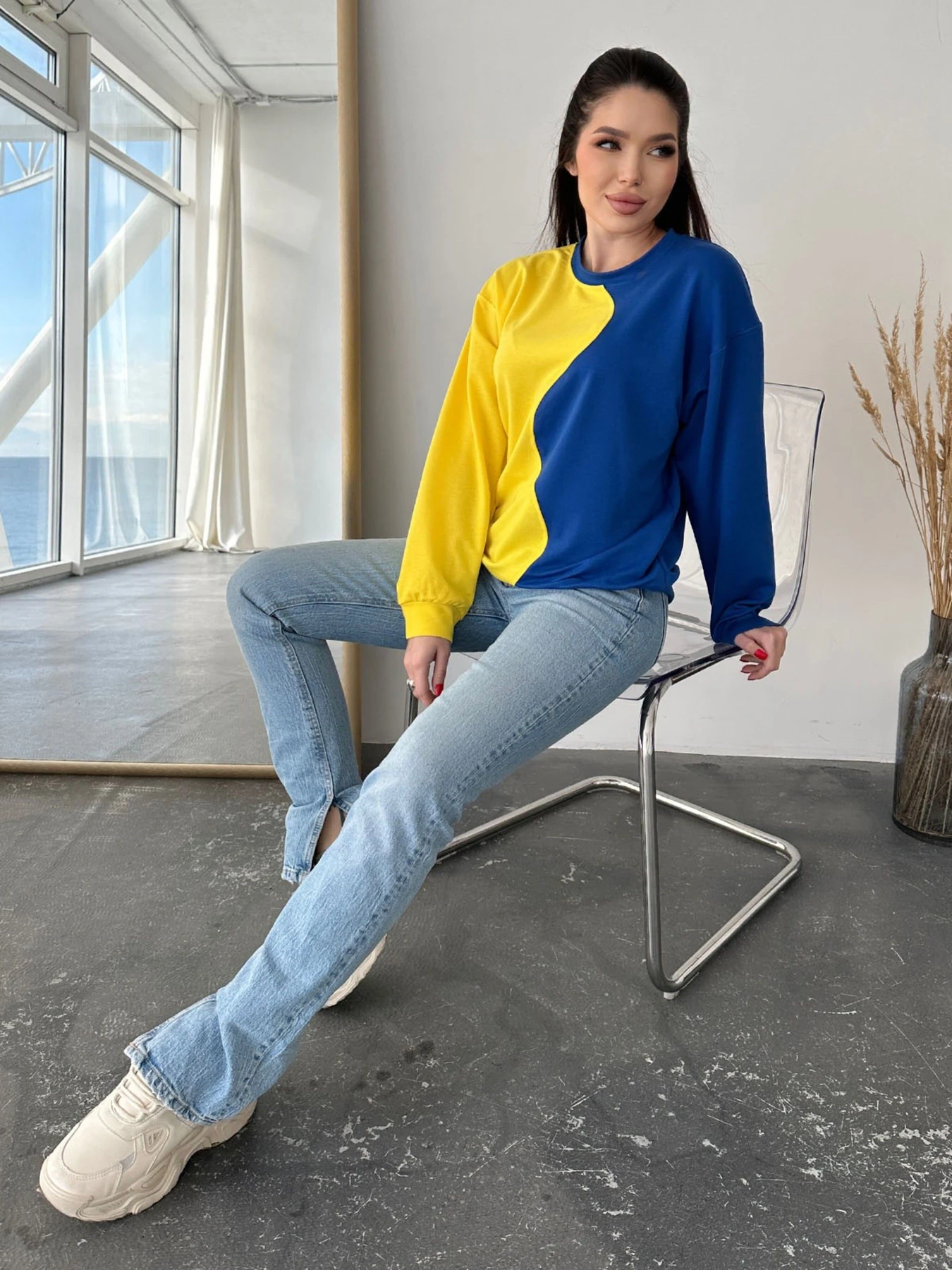 Худи и свитшоты ISSA Plus модель 13755_yellowblue Худи и свитшоты ISSA Plus модель 13755_yellowblue Фото
