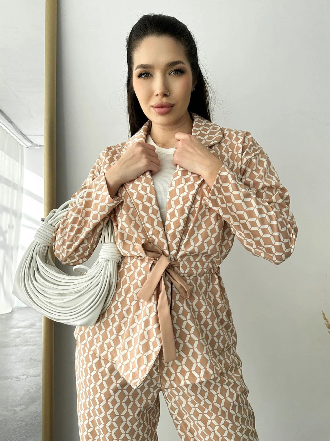 Костюми ISSA Plus модель 13765_beige Фото