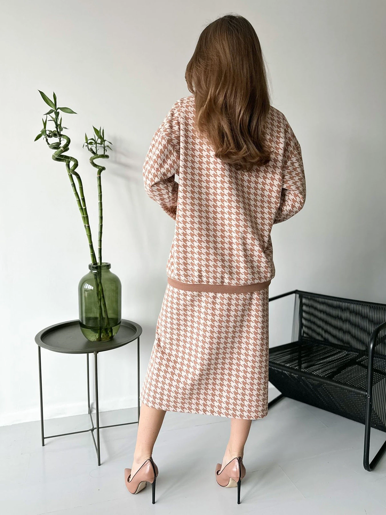 Костюмы ISSA Plus модель 13769_beige Фото