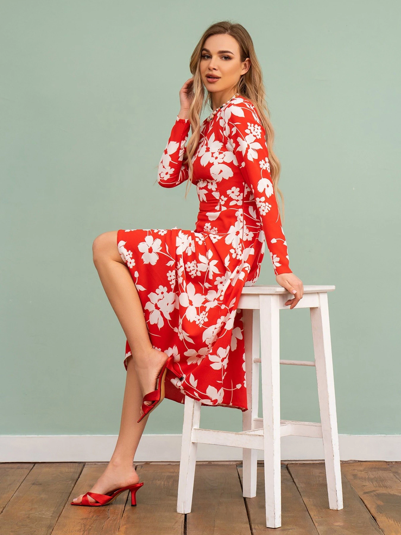 Платья ISSA Plus модель 13477A_red Платья ISSA Plus модель 13477A_red Фото