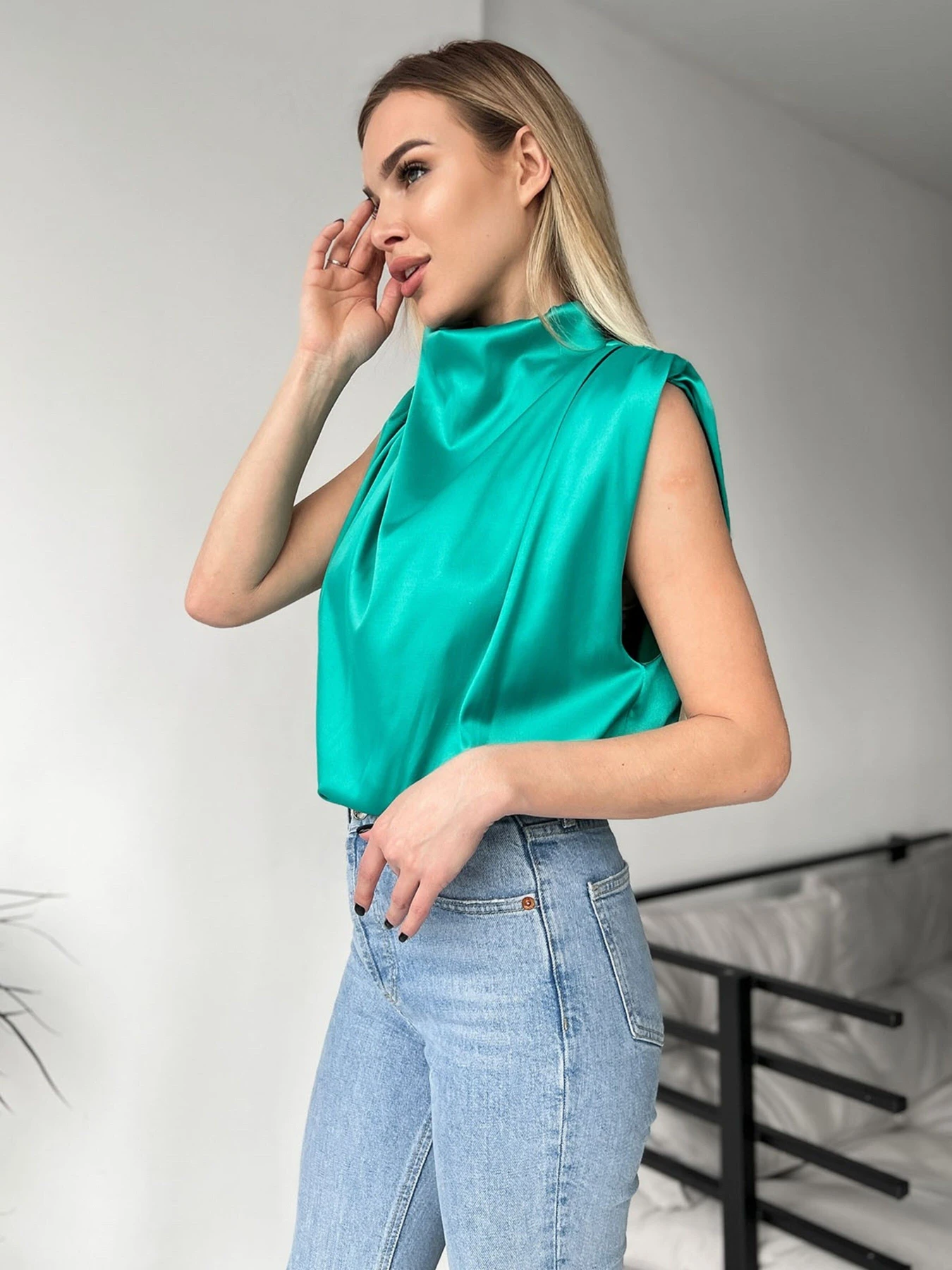 Сорочки ISSA Plus модель 13715A_green Сорочки ISSA Plus модель 13715A_green Фото