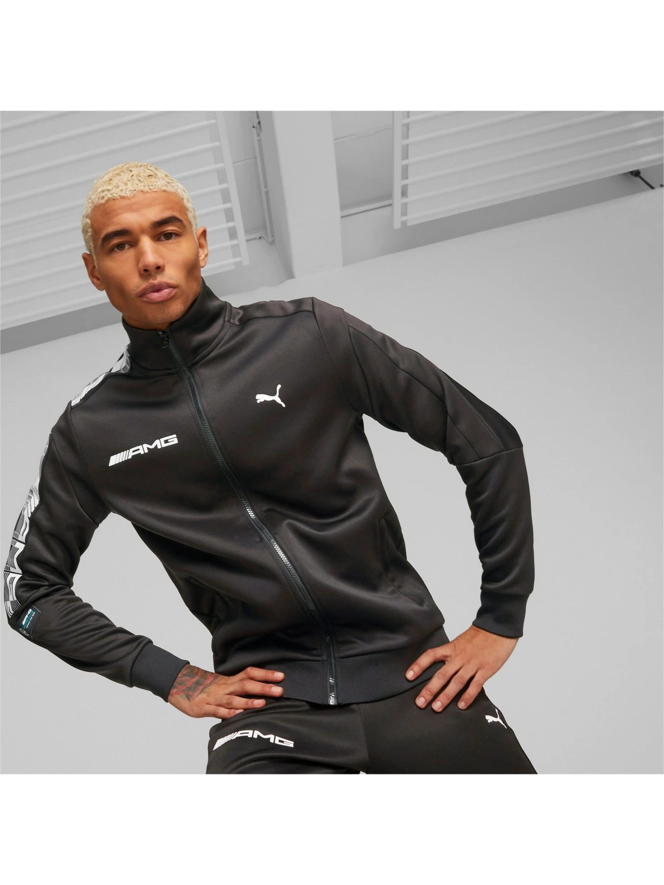 Куртки и дубленки PUMA модель 538457 Фото