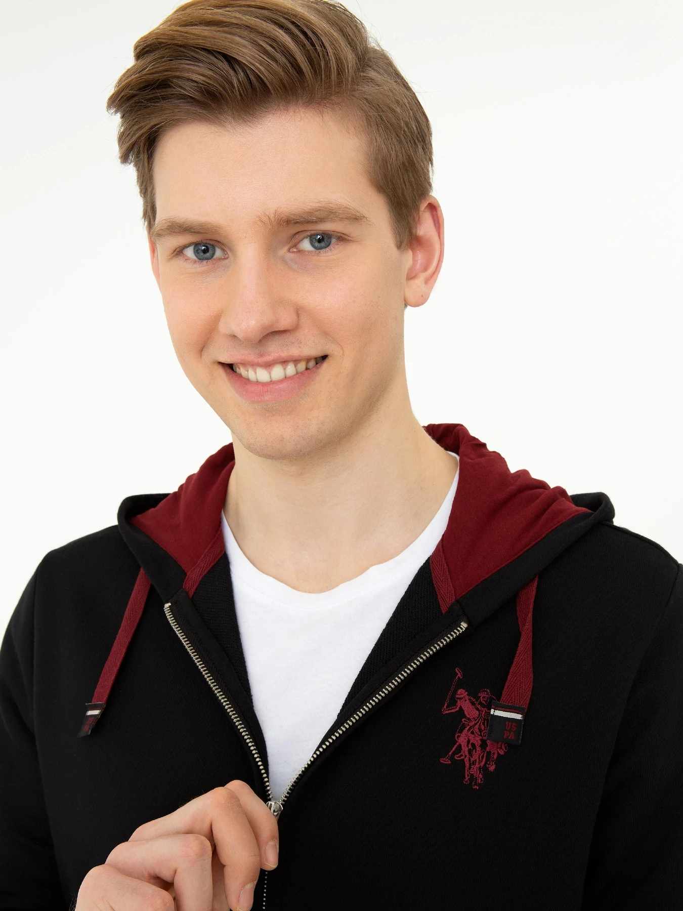 Худи и свитшоты US Polo модель G081SZ082.000.1346689.VR046 Худи и свитшоты US Polo модель G081SZ082.000.1346689.VR046 Фото