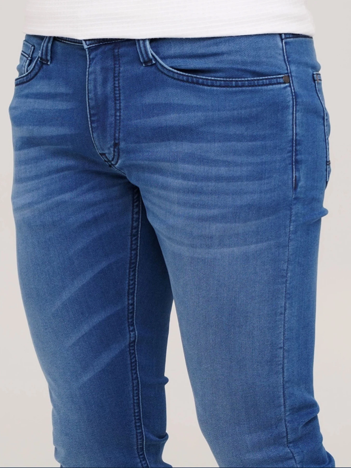 Джинсы Mustang Jeans модель 4011723 Джинсы Mustang Jeans модель 4011723 Фото