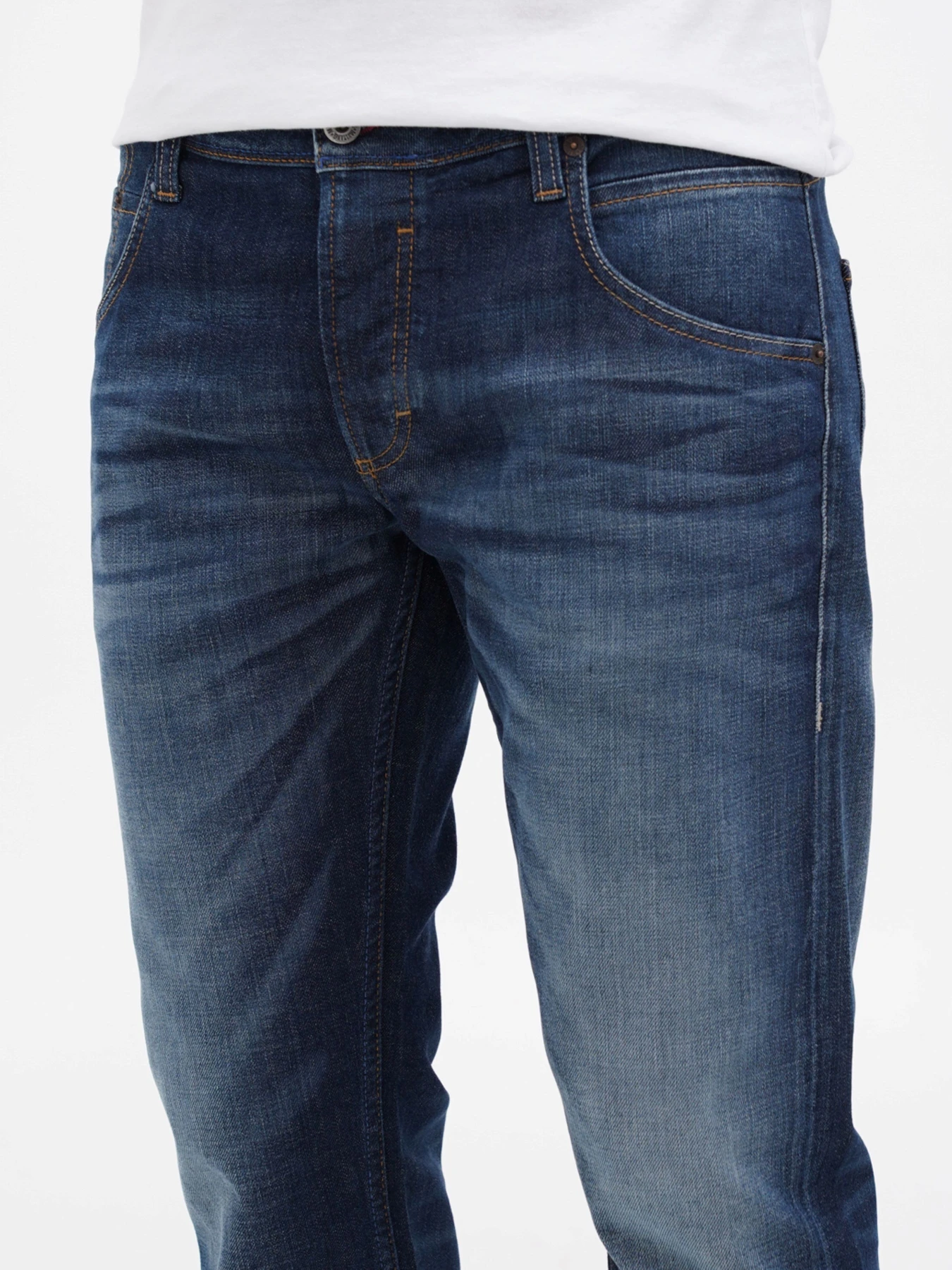 Джинсы Mustang Jeans модель 5002448 Фото
