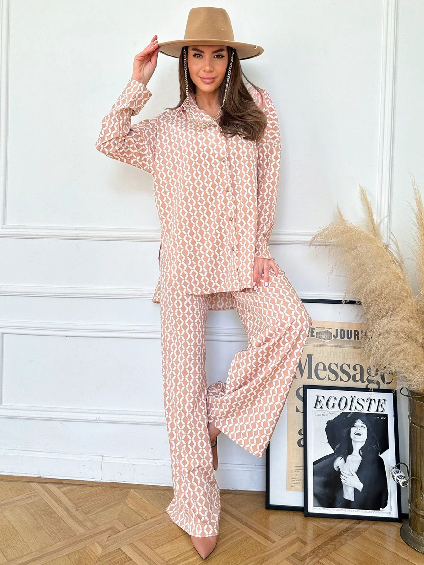 Костюмы ISSA Plus модель 13783_beige Костюмы ISSA Plus модель 13783_beige Фото