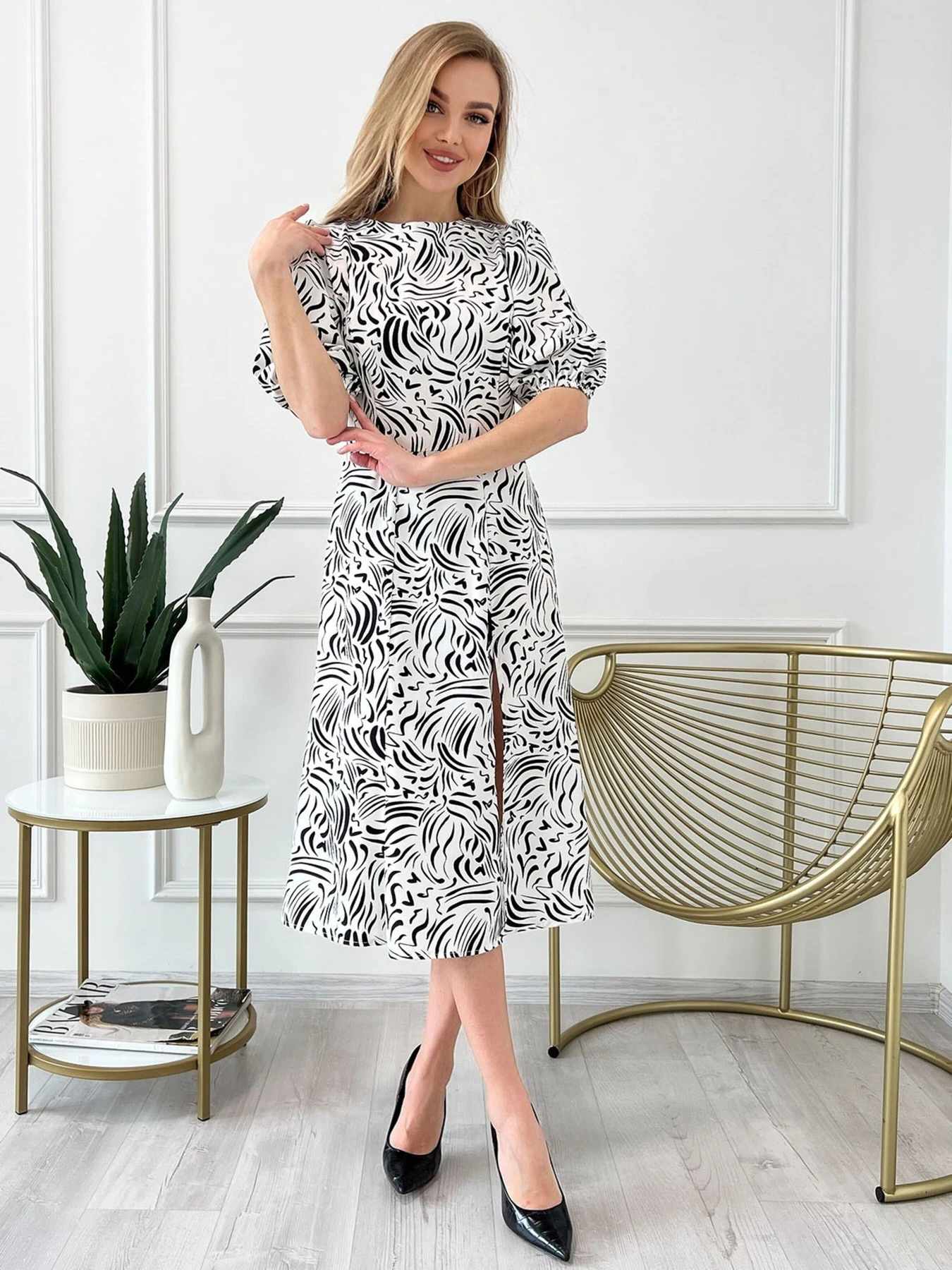 Сукні ISSA Plus модель 13807_white Сукні ISSA Plus модель 13807_white Фото