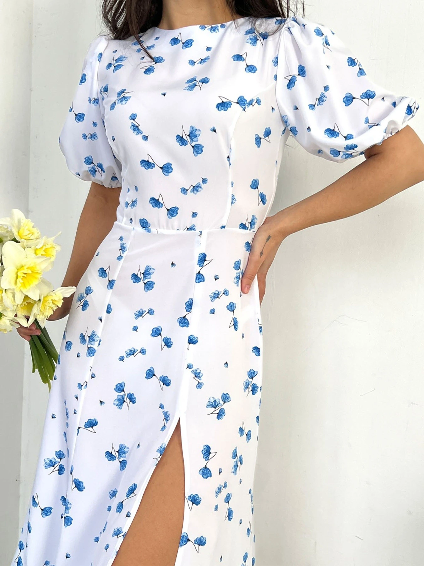 Сукні ISSA Plus модель 13809_white Сукні ISSA Plus модель 13809_white Фото