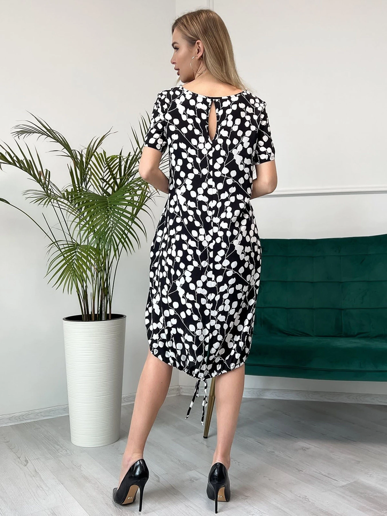 Сукні ISSA Plus модель 13853_black Сукні ISSA Plus модель 13853_black Фото