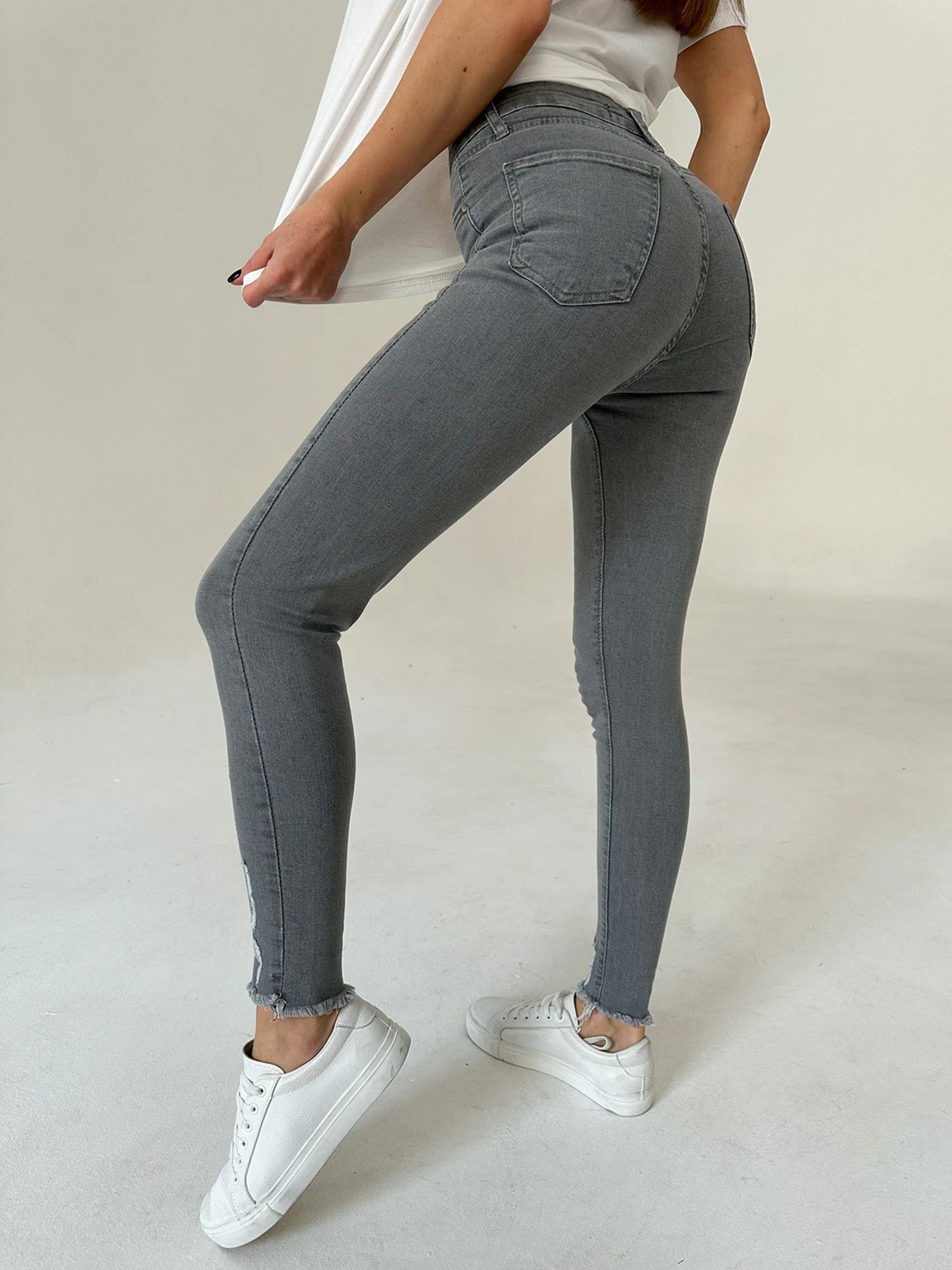 Джинсы ISSA Plus модель WN20-409_grey Джинсы ISSA Plus модель WN20-409_grey Фото